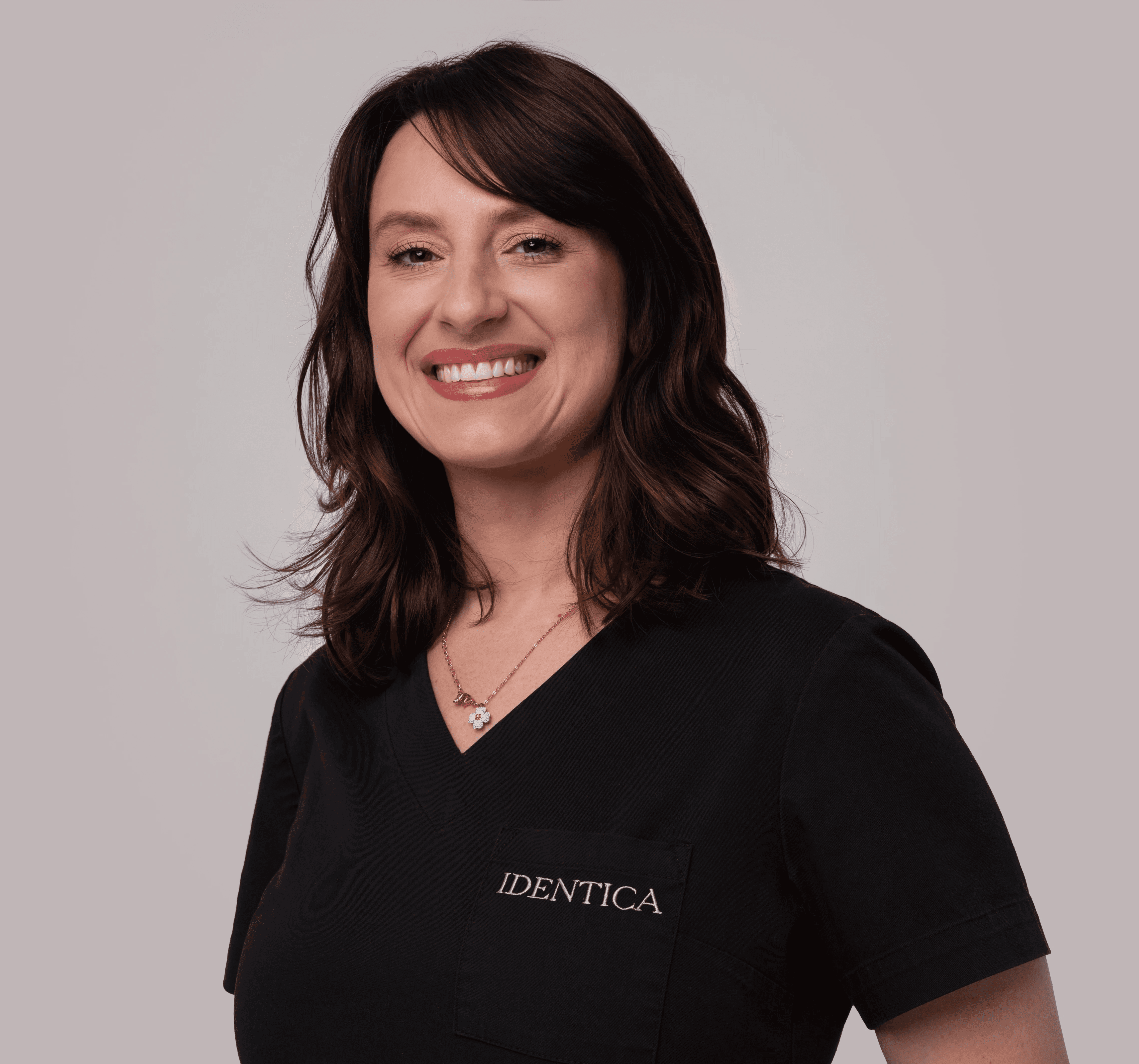 Izabela Czołgosz - lekarz dentysta, specjalista ortodonta, zdobyła tytuł Master of Science w 2017