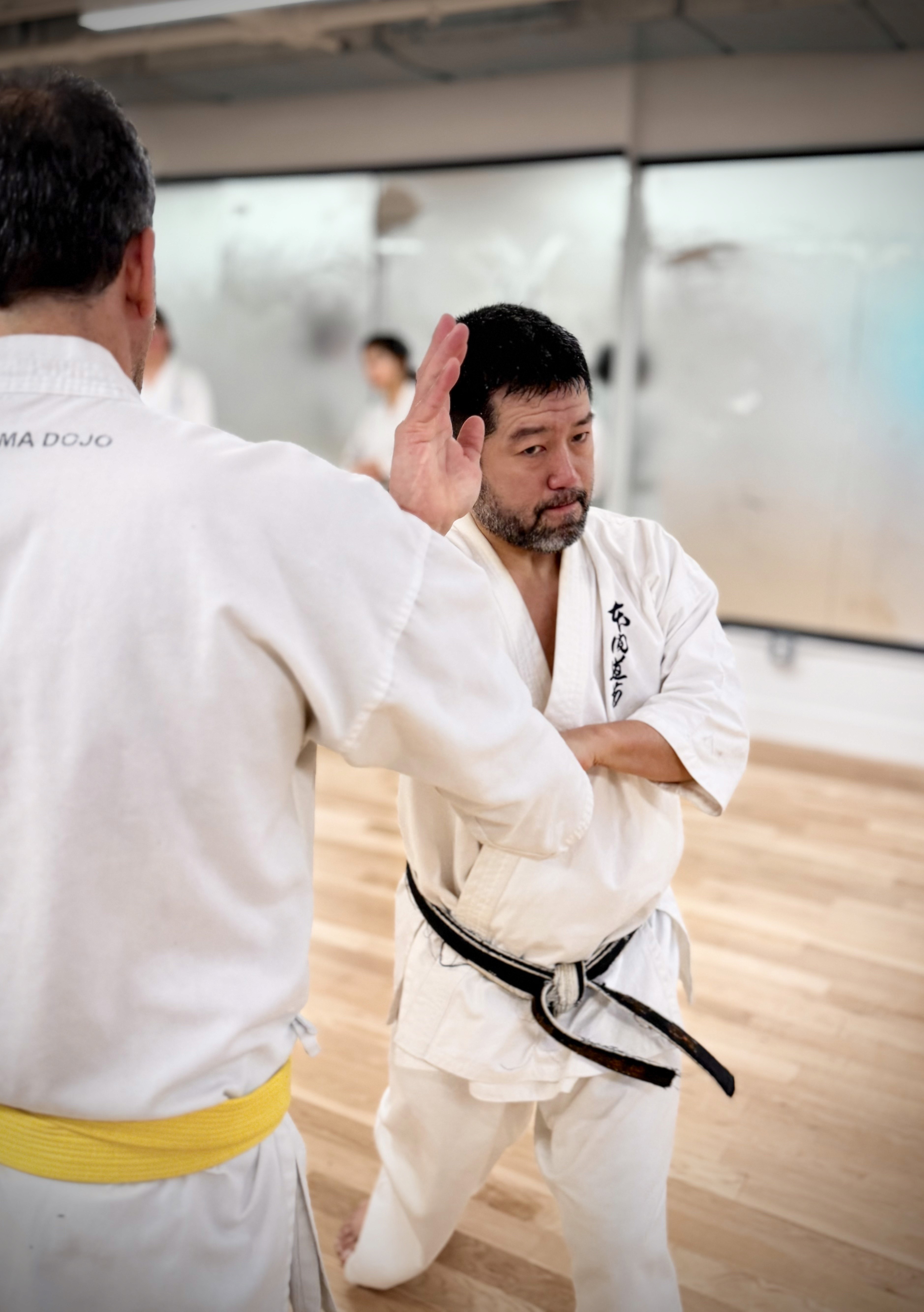 Concetrated triathlete grayscale