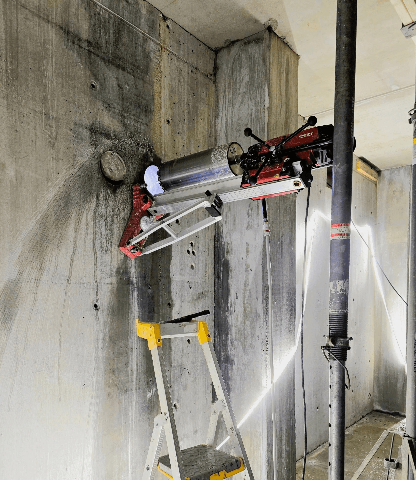 Kjerneboring med middels diameter.