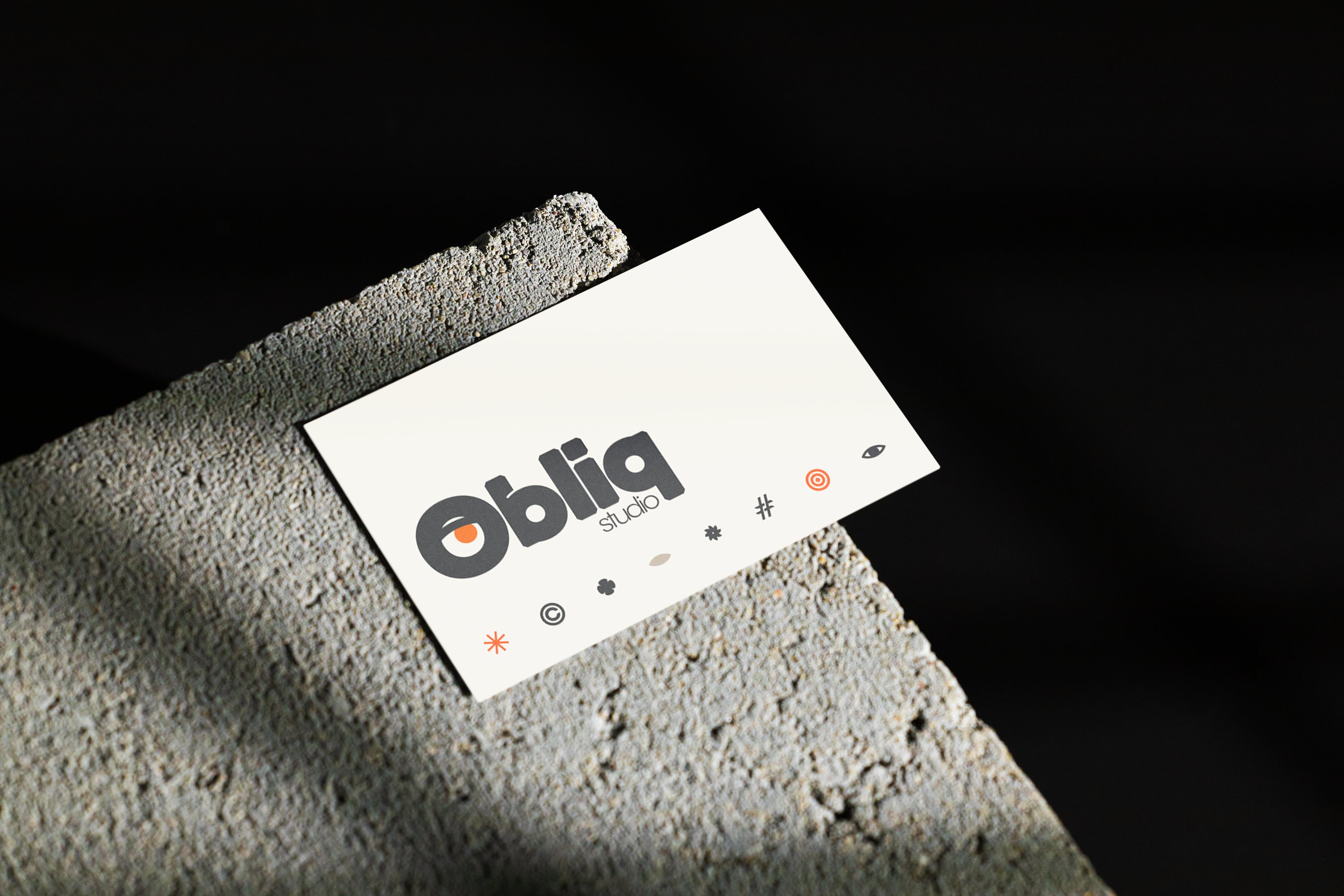 Mockup de carte de visite Obliq.