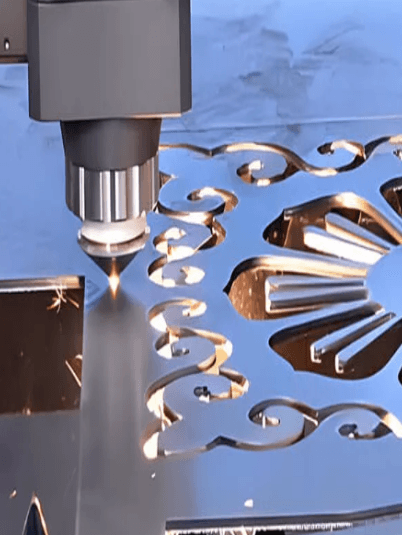 Concetrated triathlete grayscale