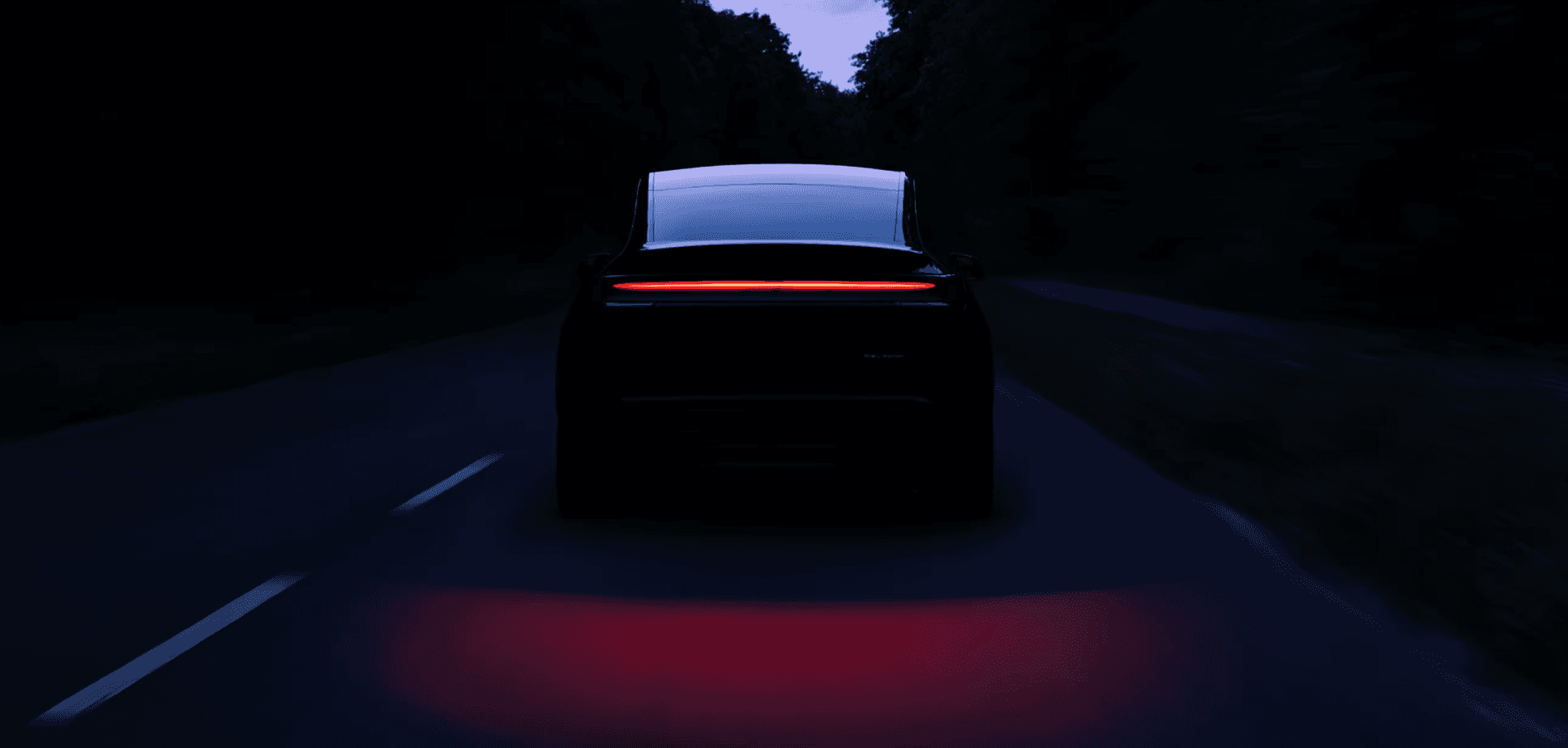 Our single, cross-car lamp is the first indirect reflective body panel taillight of its kind.