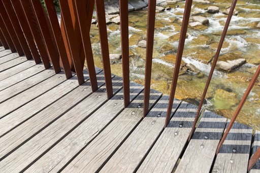 Passerella-in-legno-parco-Lugano (Canton Ticino) Galimberti-IMG_8484.jpg