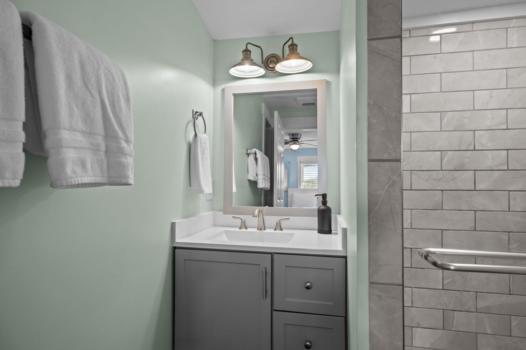 Calicobay cottages, airbnb in downtown morehead city