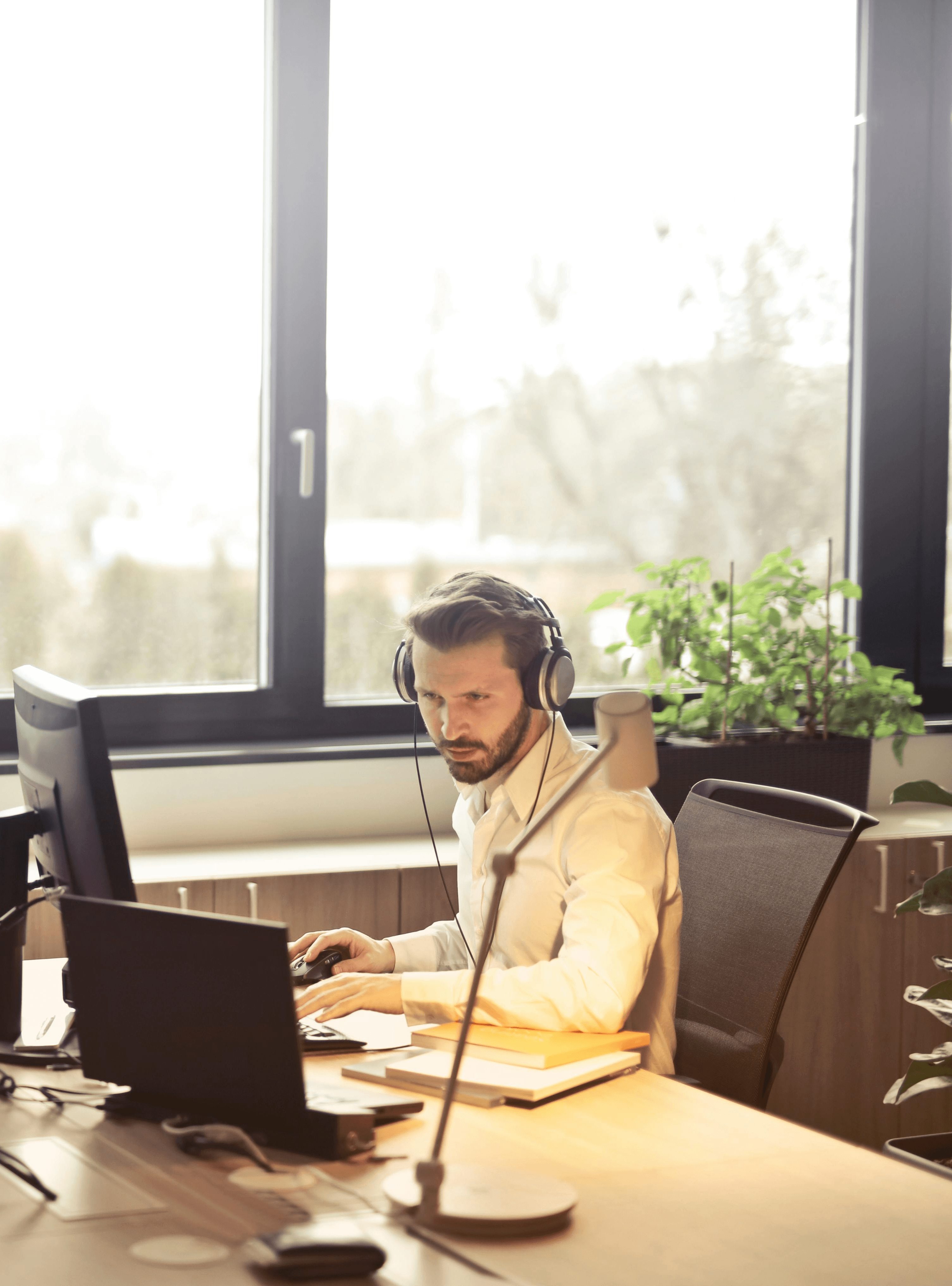 Dynamic picture of a cyclist riding downhill