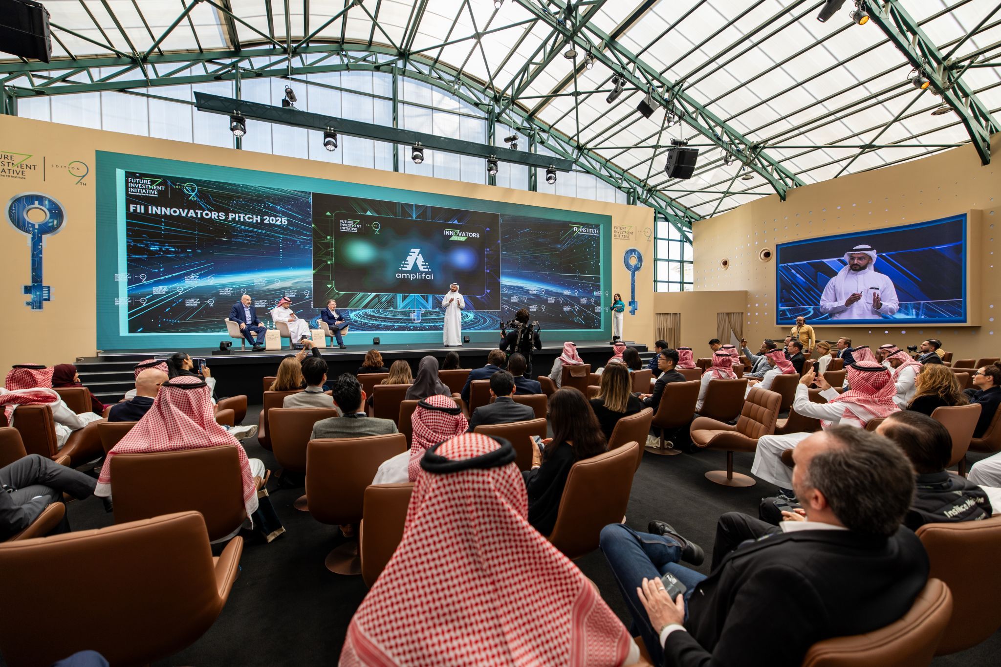 Dr Meshari Alwashmi Pitching at the FII competetion 
