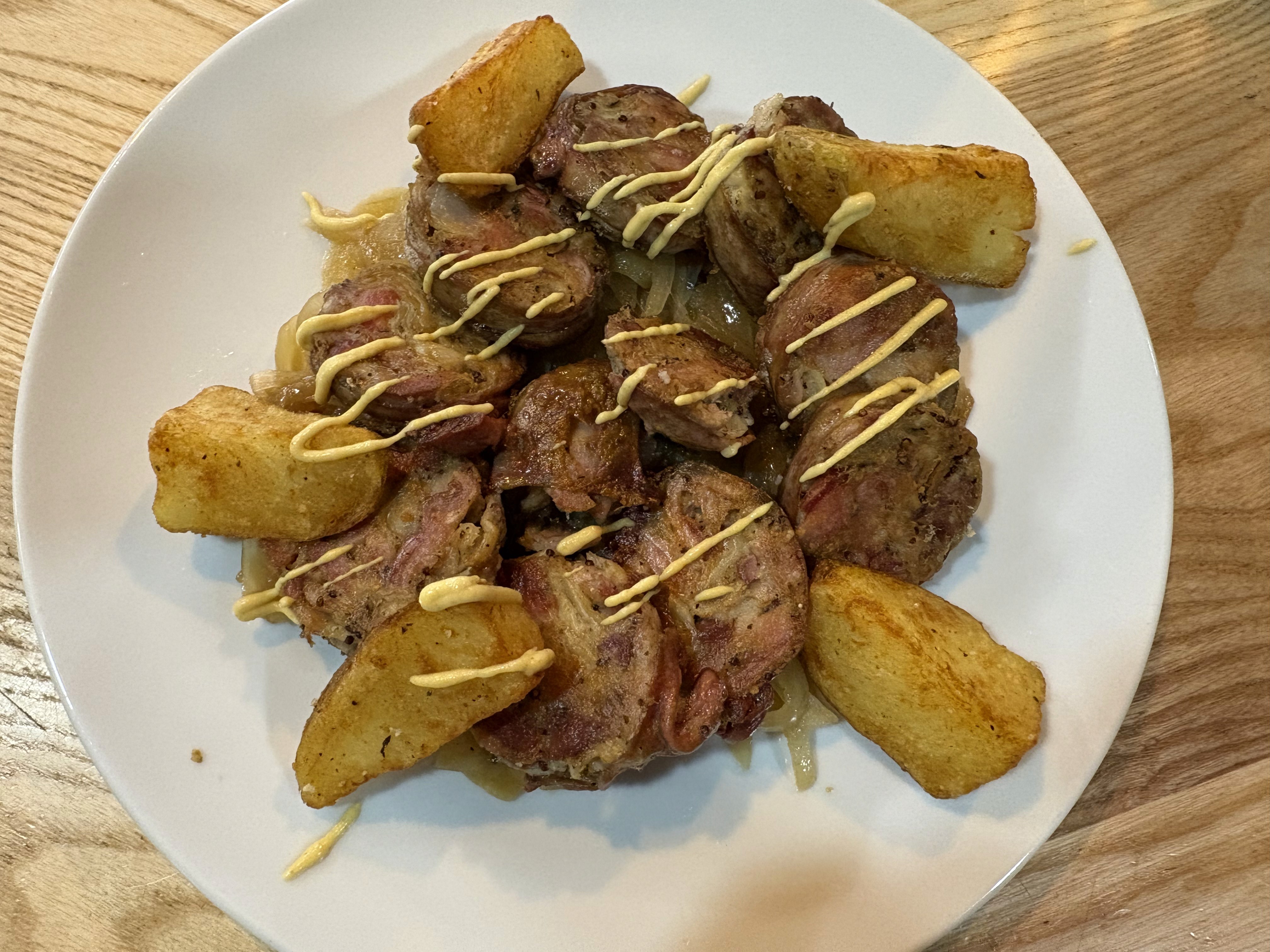 Andouillette rôtie aux oignons