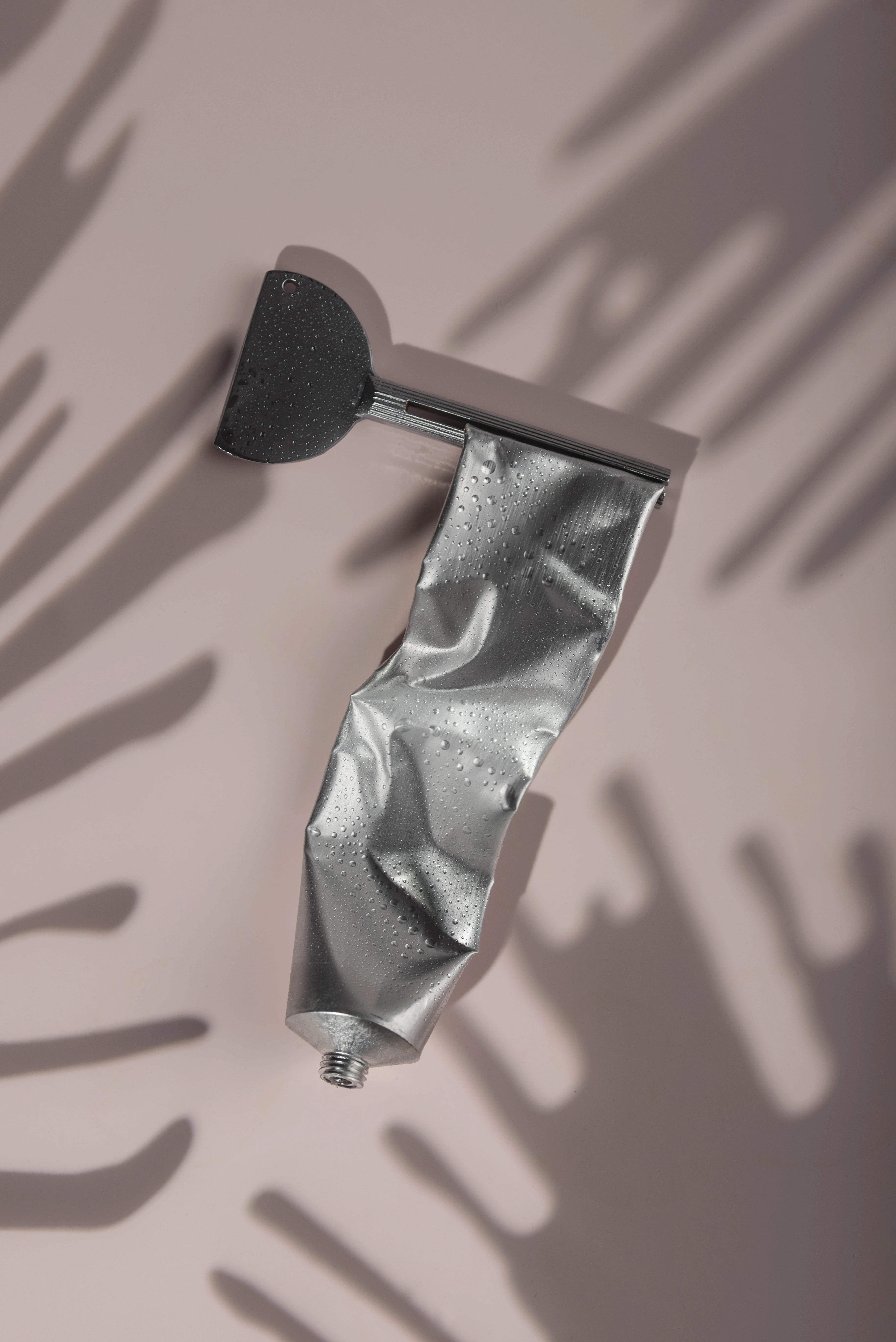 Collection of aluminum products packaging