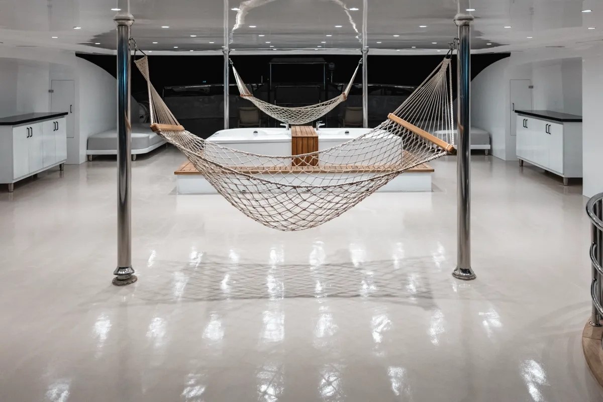 Хамаци и зона за отдих на Sea Treasure