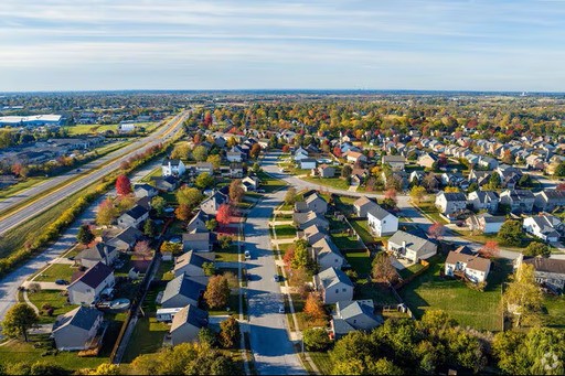 Busy streets of Nicholasville KY, with dumpster rental options for residential and commercial projects