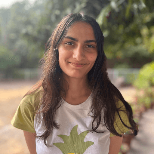 Photo of Rhea Doshi (Summit STEM Alumni)