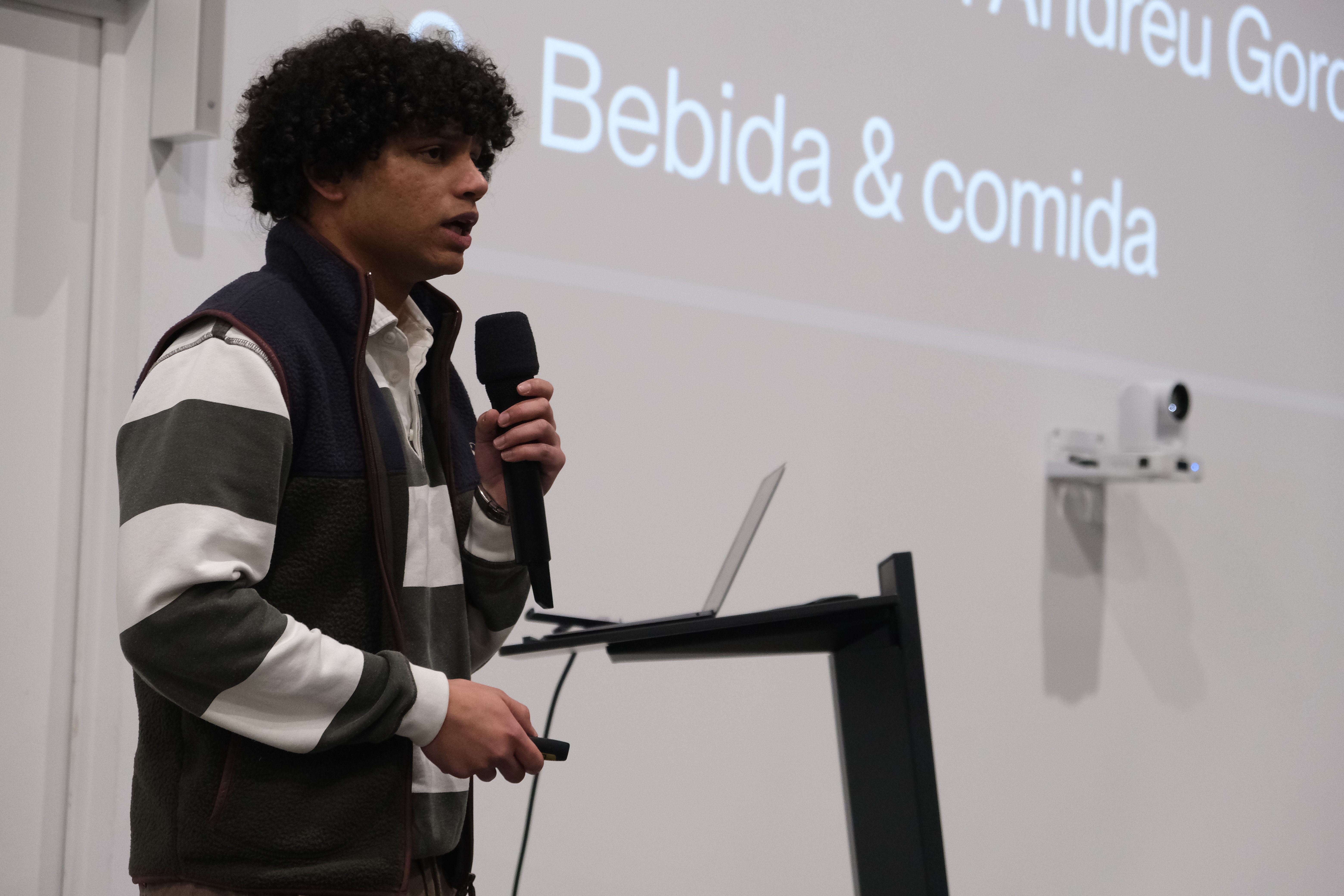 Soft gradient of pink, purple, and turquoise colors