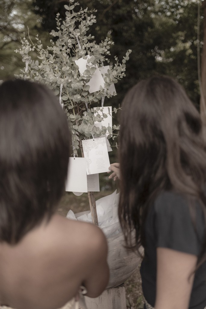 Album photo de luxe — French wedding photographer Paris — luxury wedding book France — Maison Elion — relique photographique rare — fragment intemporel — rituel artistique — photographe mariage haut de gamme — Seine-et-Marne 77 — album mariage bespoke sur mesure — timeless photography France — image symbolique — luxury French wedding photography