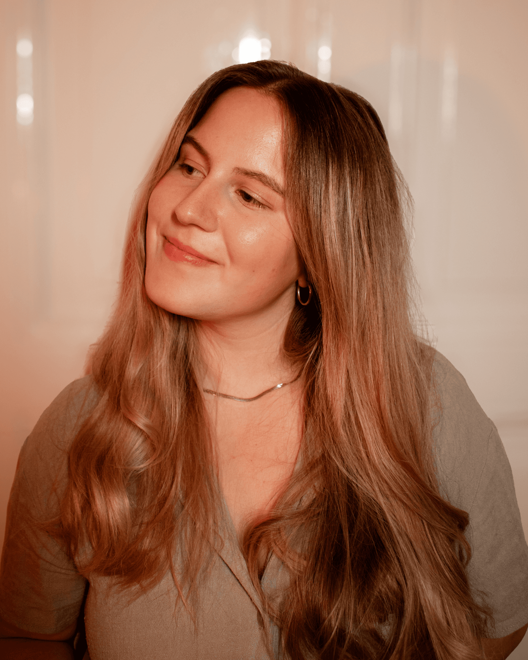 a personal branding and linkedin consultant for marketers and founders + content creator