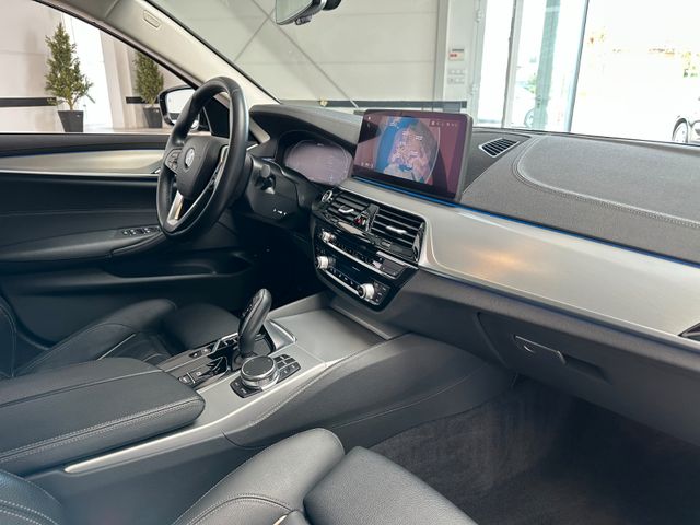 BMW 530 2022 BLACK Gebrauchtwagen - Galeriebild 12