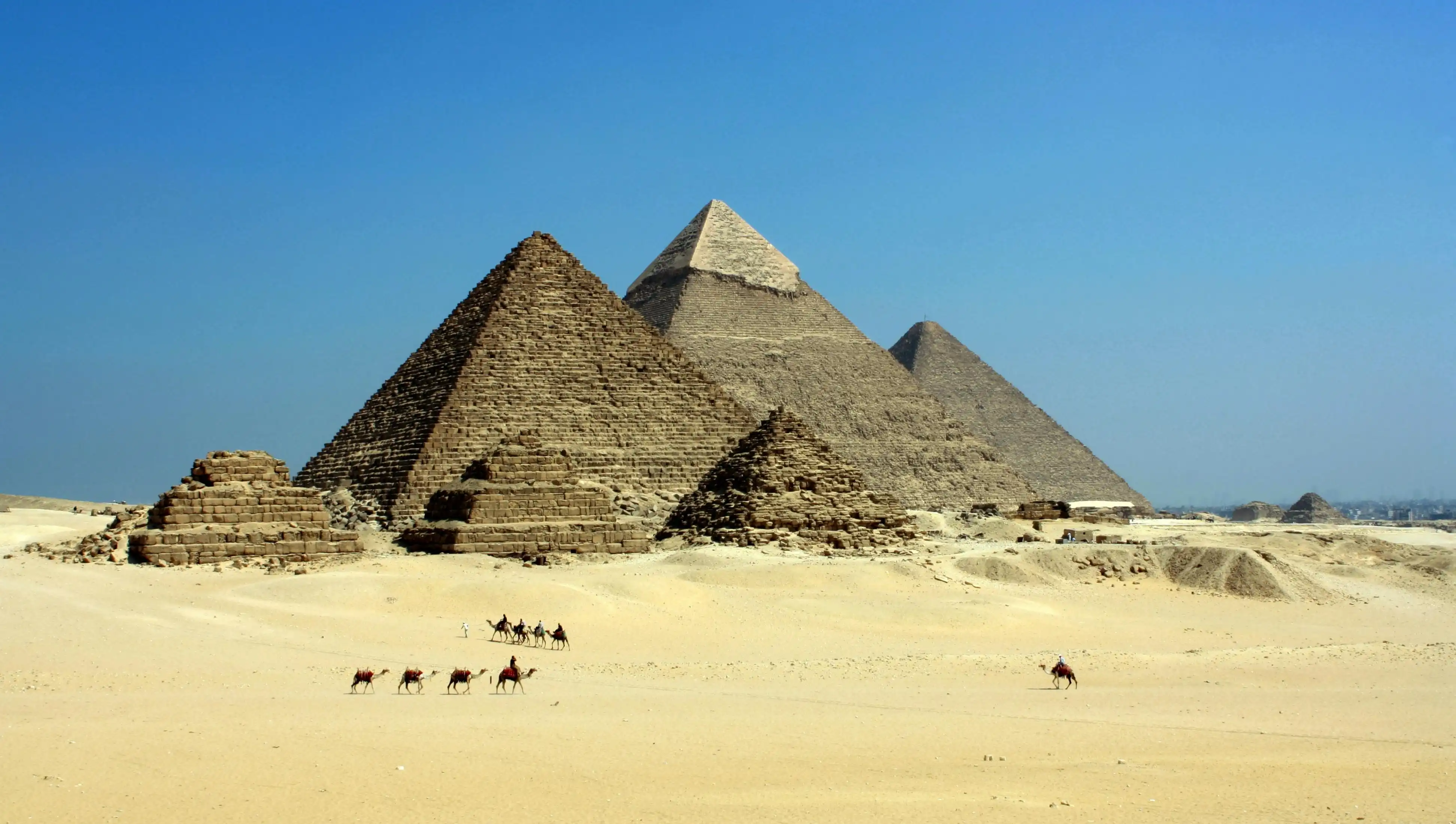 pyramides en Égypte