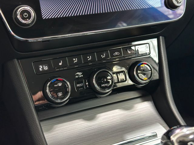 SKODA Superb 2022 WHITE Gebrauchtwagen - Galeriebild 21