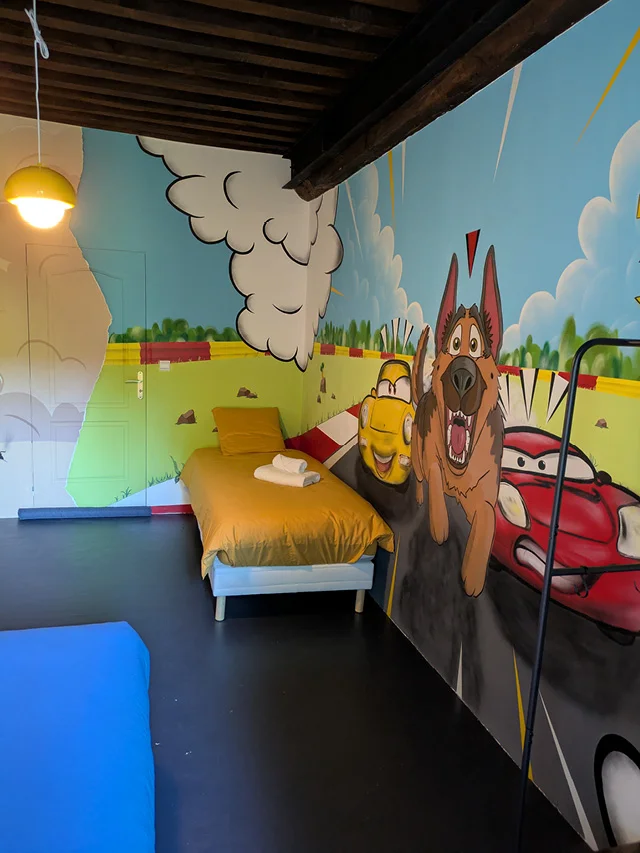 Détail de la fresque de la chambre Tuils’Heroe au gîte La Tuilerie du Cinéaste&nbsp;&nbsp;