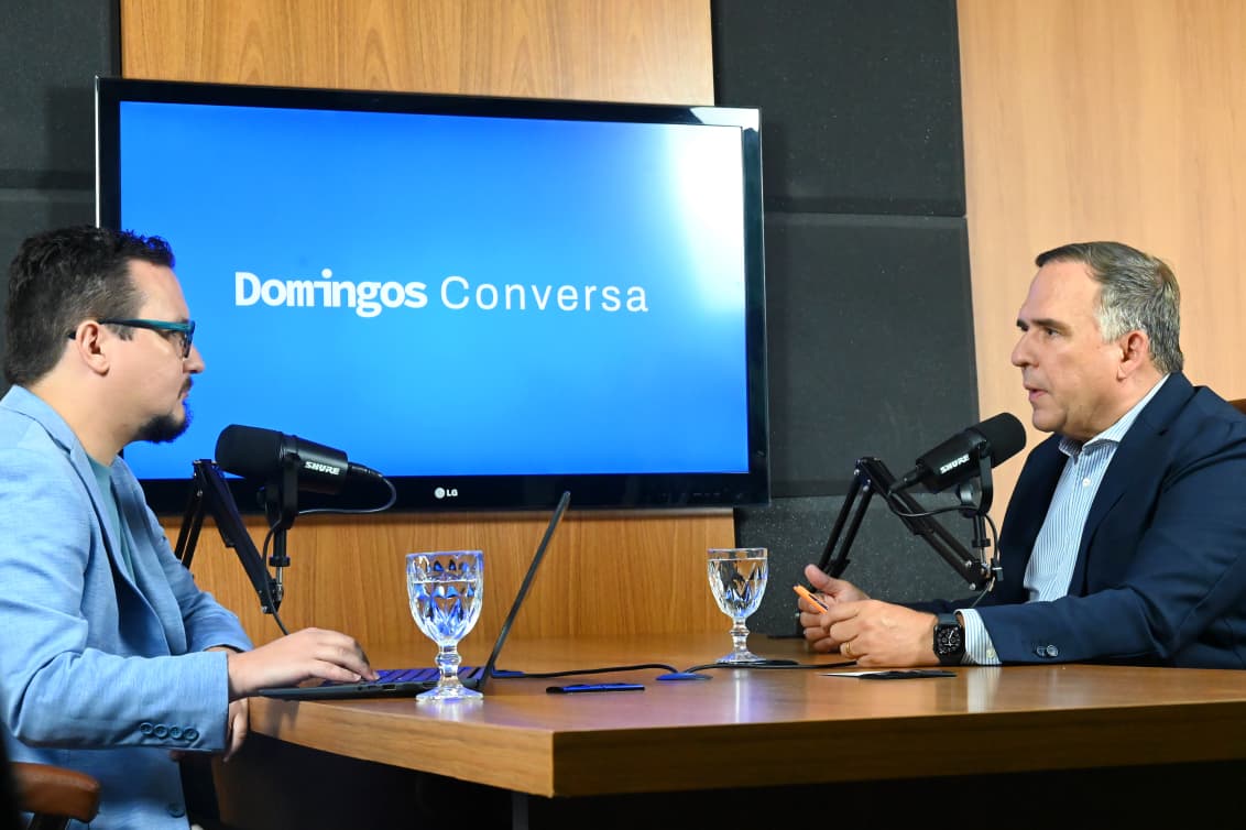 Domingos Ketelbey entrevista Sandro Mabel