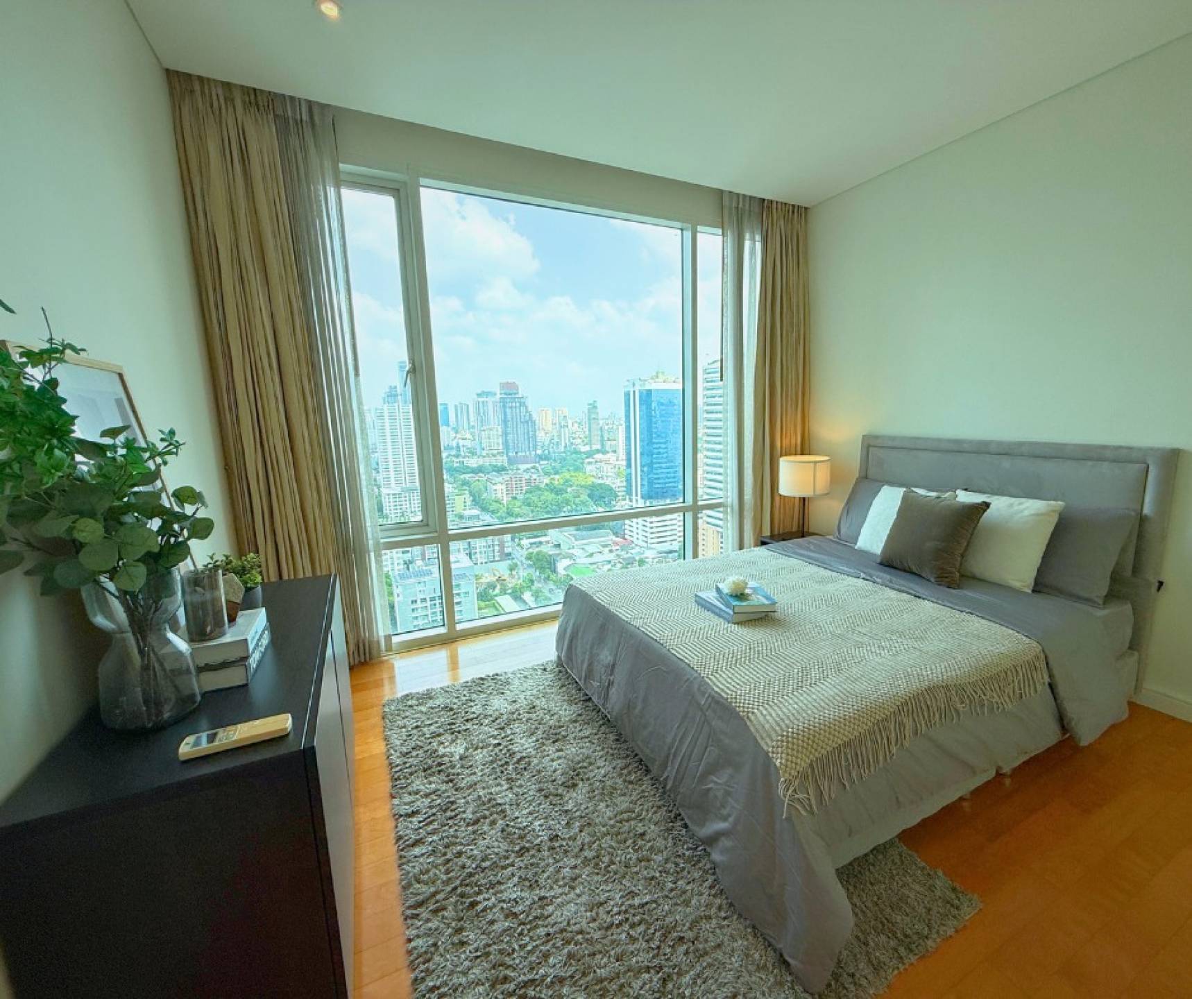 Fullerton Sukhumvit 2 Bedroom Pet-Friendly Condo 5
