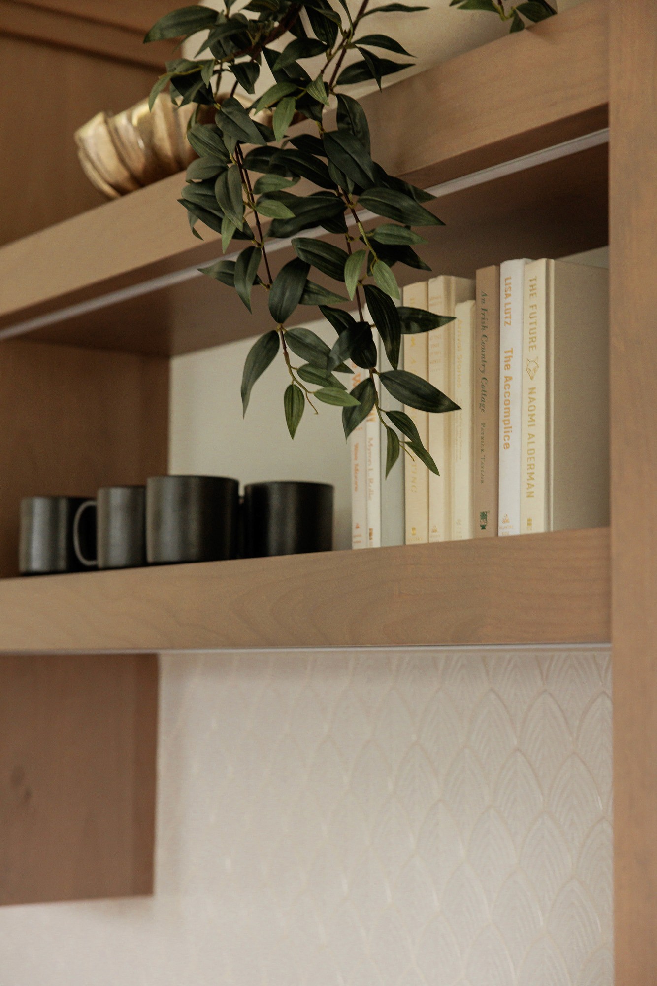 We’re so excited to share details from The Woodinville House: Her Office –– one of our favorite interior design + professional organizing projects in Woodinville, WA.