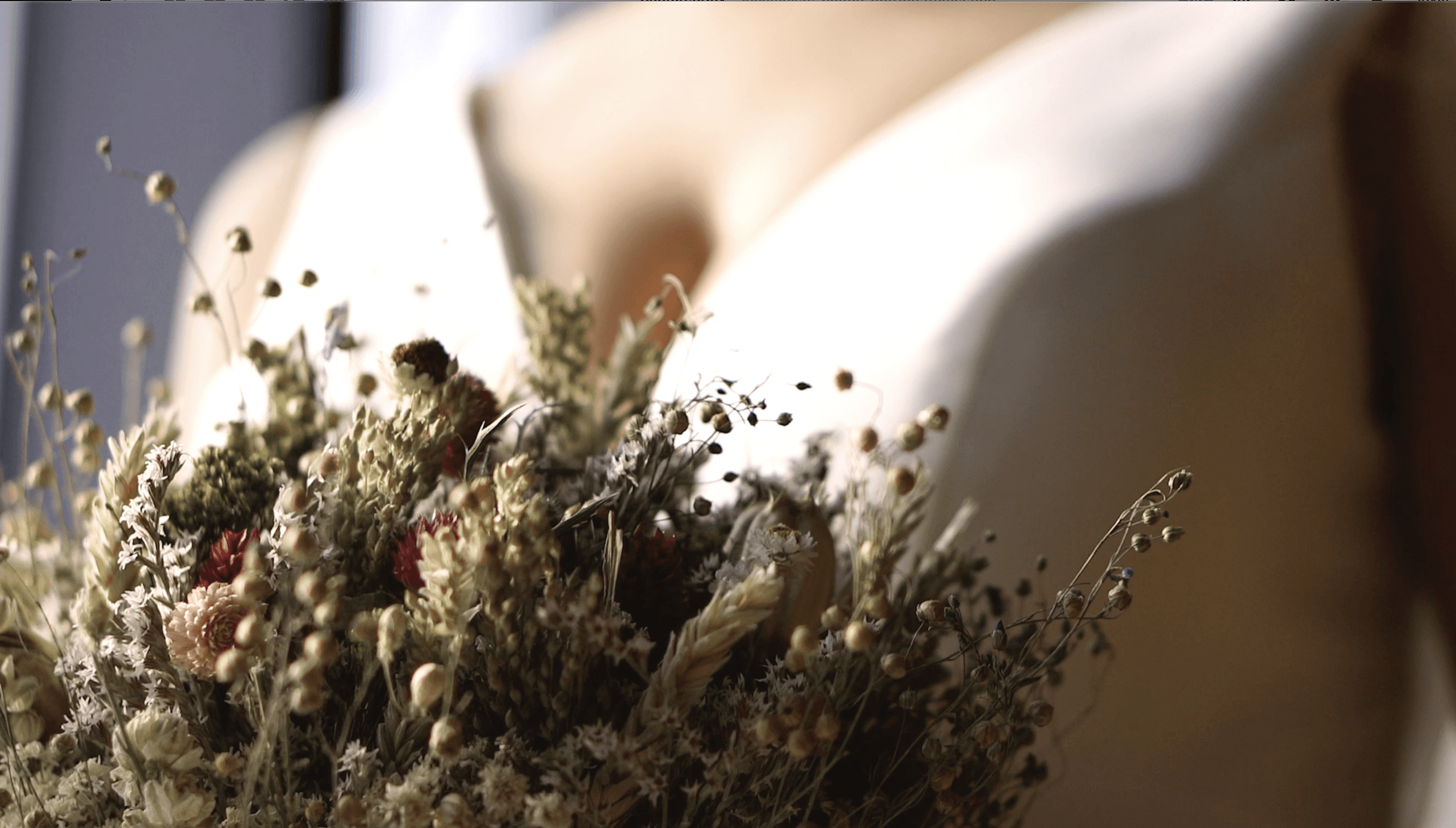 Bridal photo of dried flower bouquet.