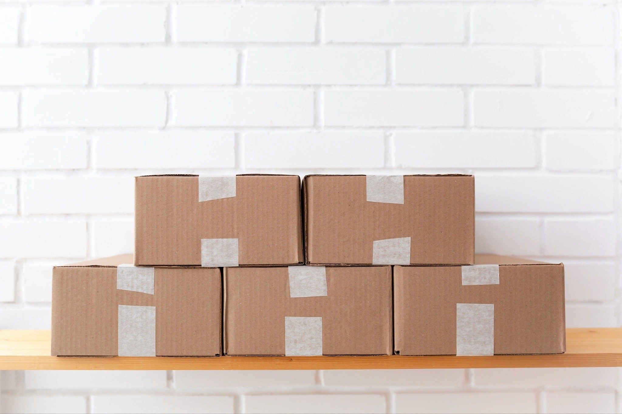 Zone de colisage dans un entrepôt logistique e-commerce