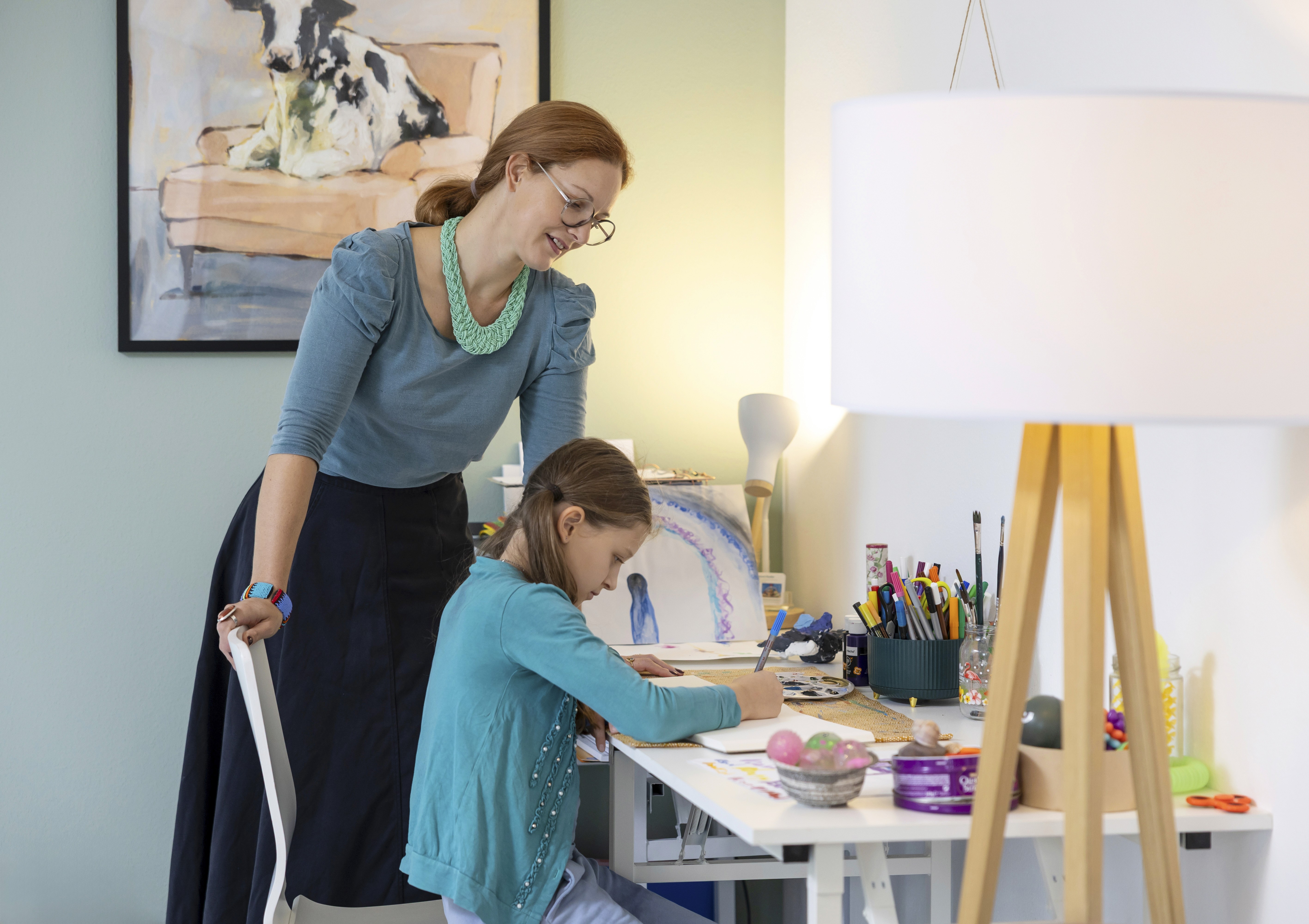 Kelly with a patient in art therapy