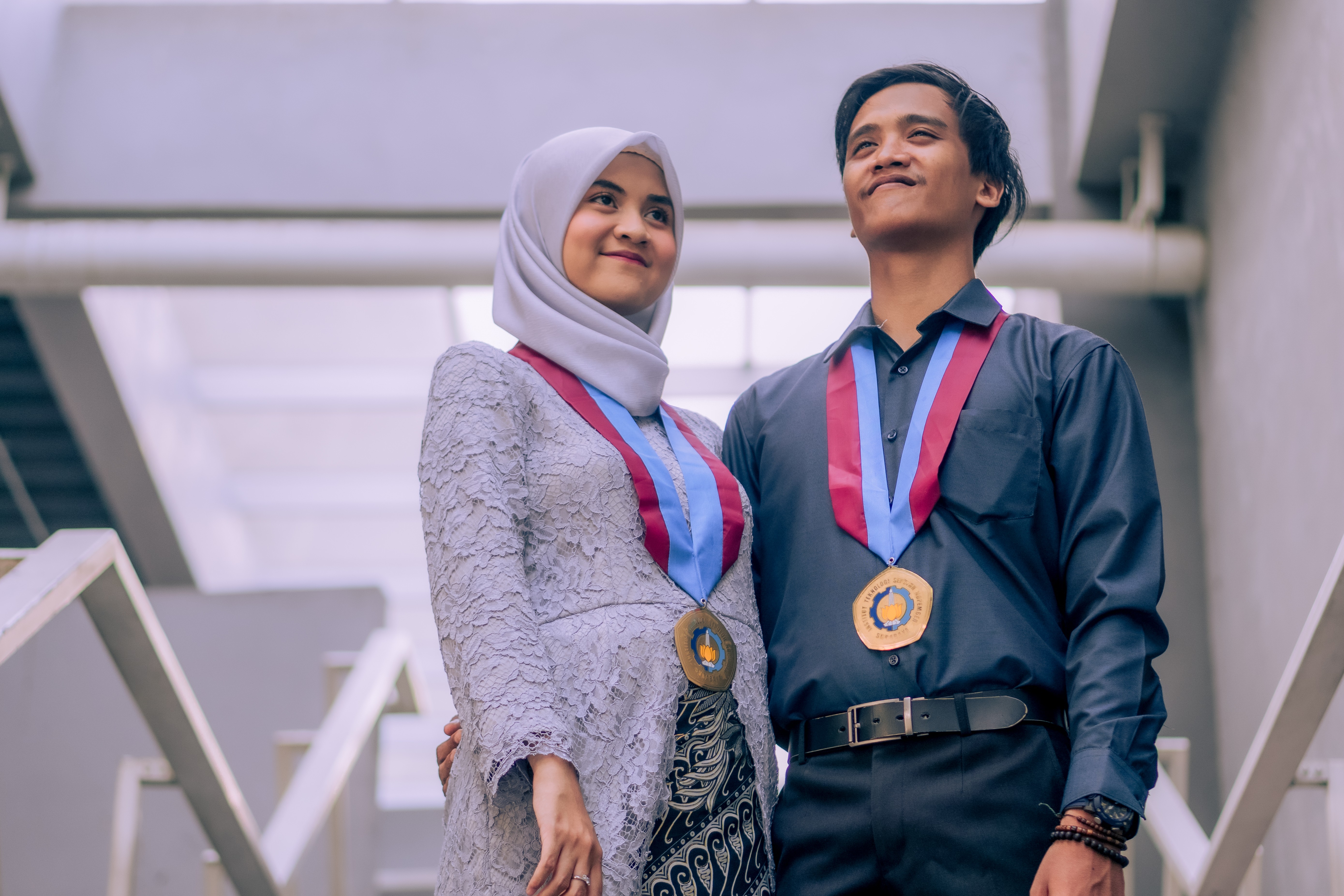 Dina & Aldi Graduation Couple Photoshoot at ITS Robotics Center Surabaya