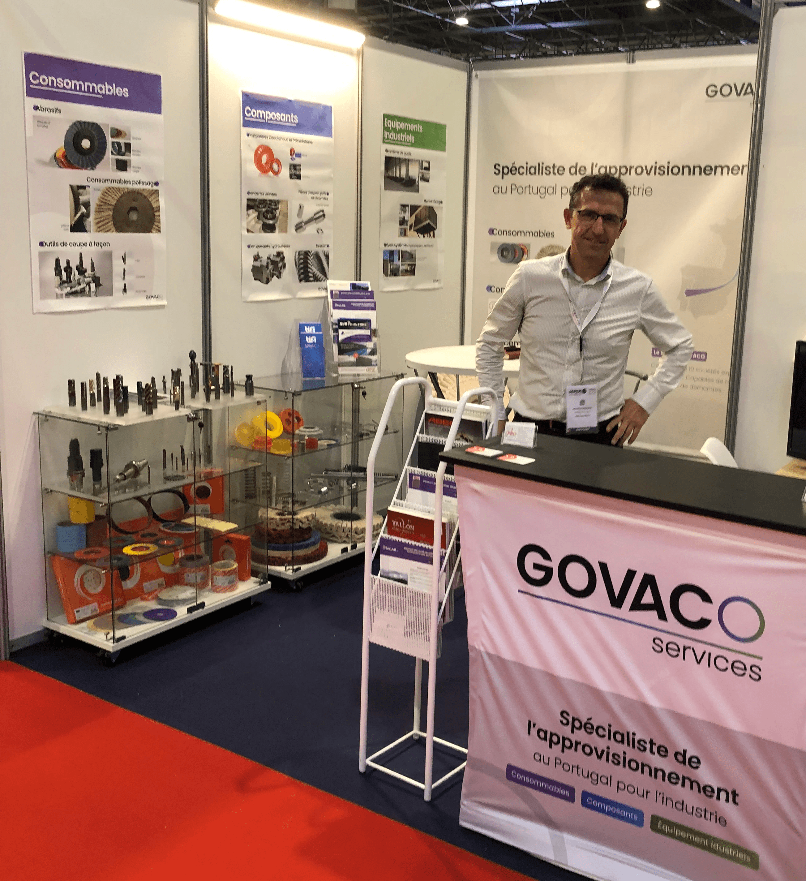 worker on laboratorium