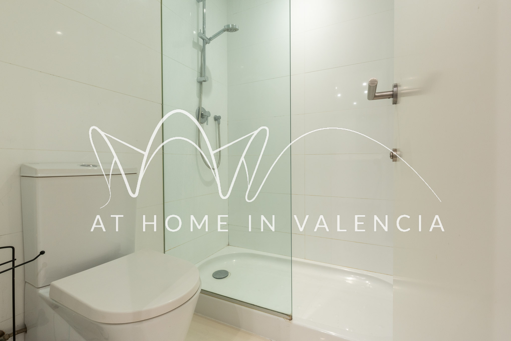 Apartment's hallway photo