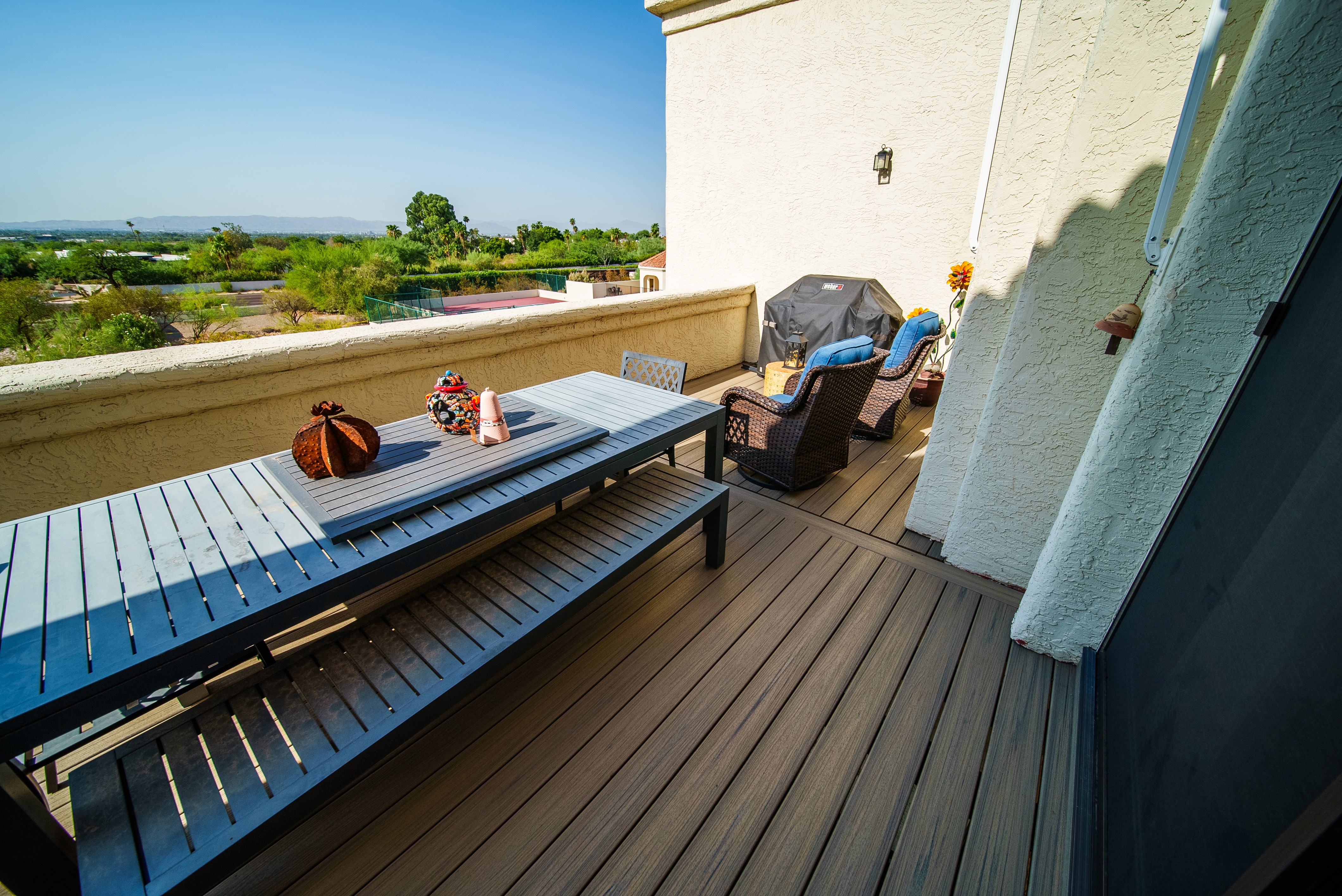 HBC Desks – Balcony Renewal with Trex Enhance decking