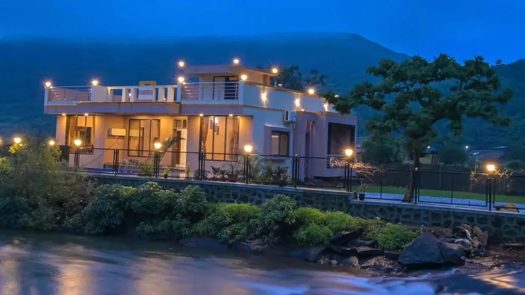 Cloud 9 Villa Lonovala.webp