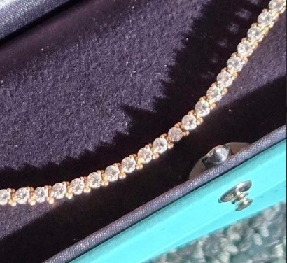 Tiffany tennis bracelet. Tiffany Victoria tennis bracelet in rose gold with diamonds