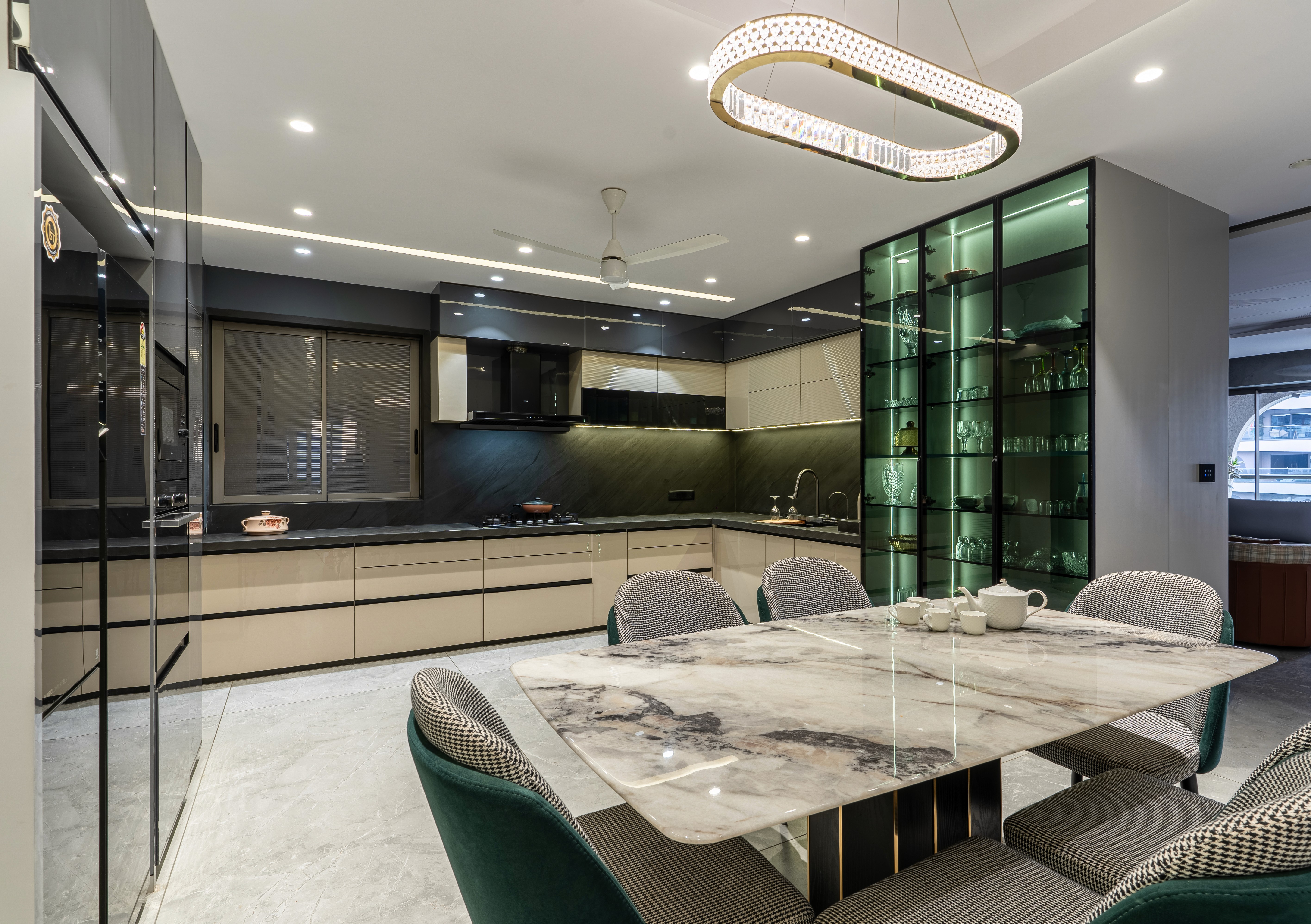 white kitchen room set