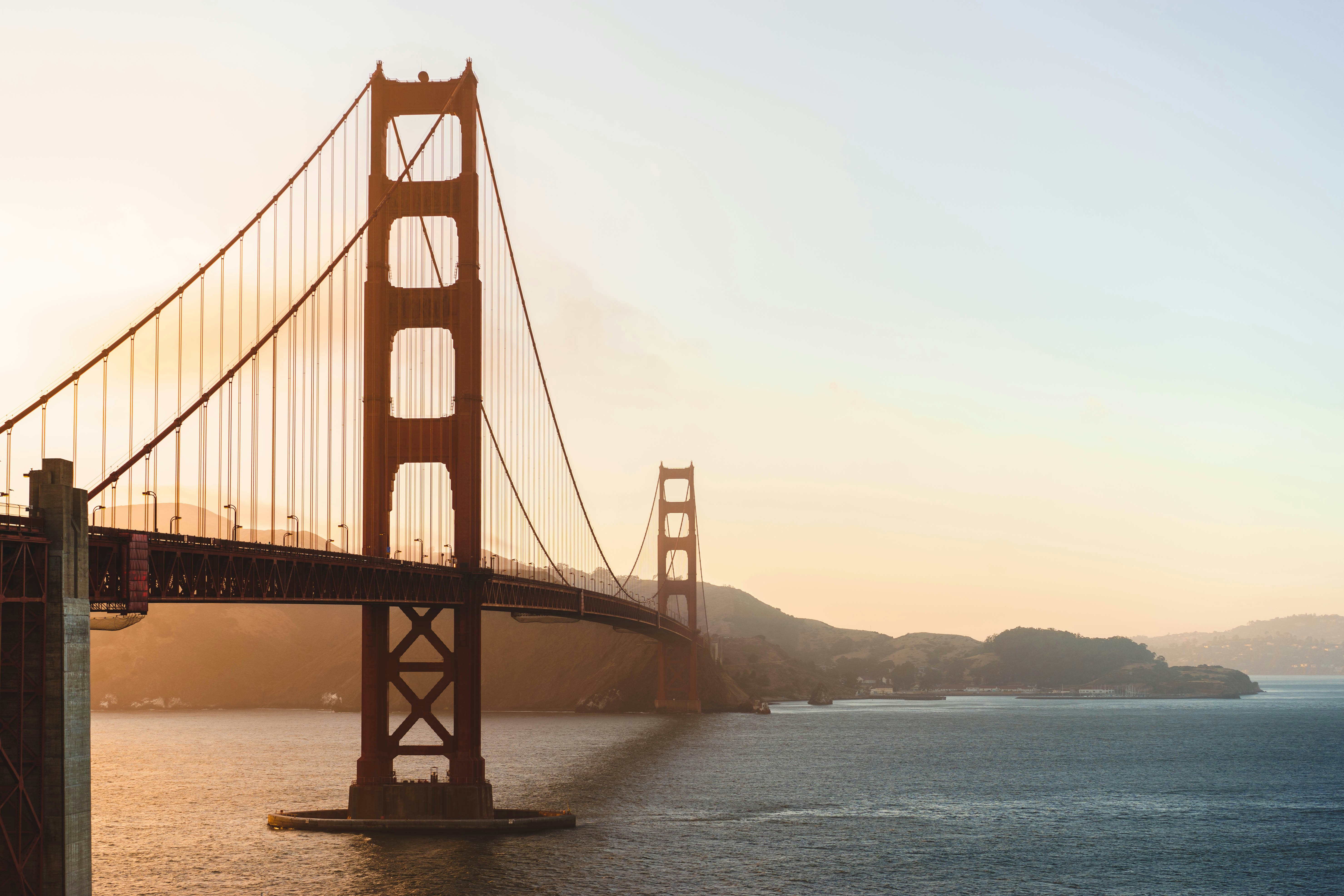 Golden Gate Bridge San Francisco sunrise view, a perfect start to the itinerary.