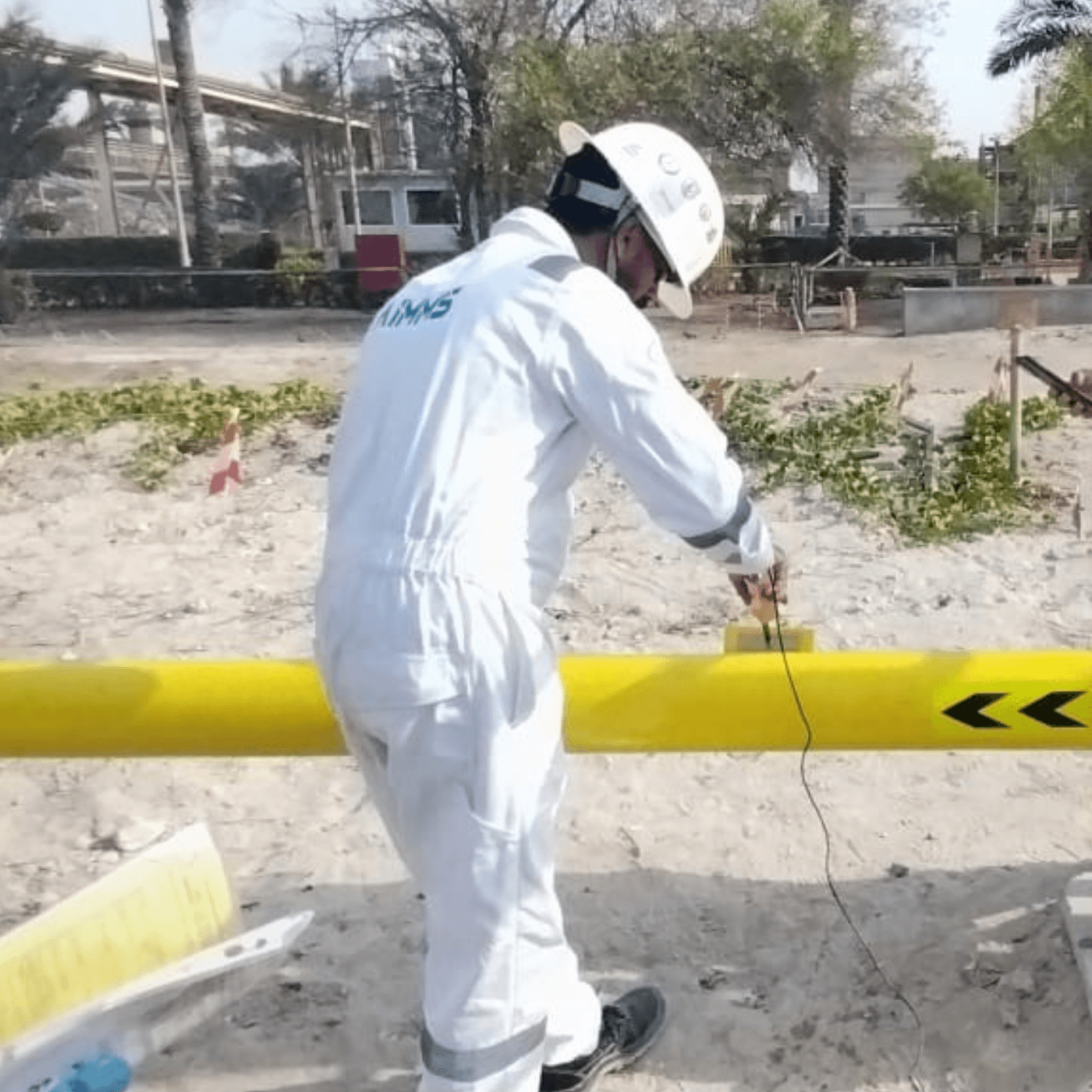 Holiday inspection for pinhole detection and coating testing in UAE using Elcometer 270