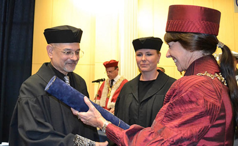 image of a man and a woman shaking hands
