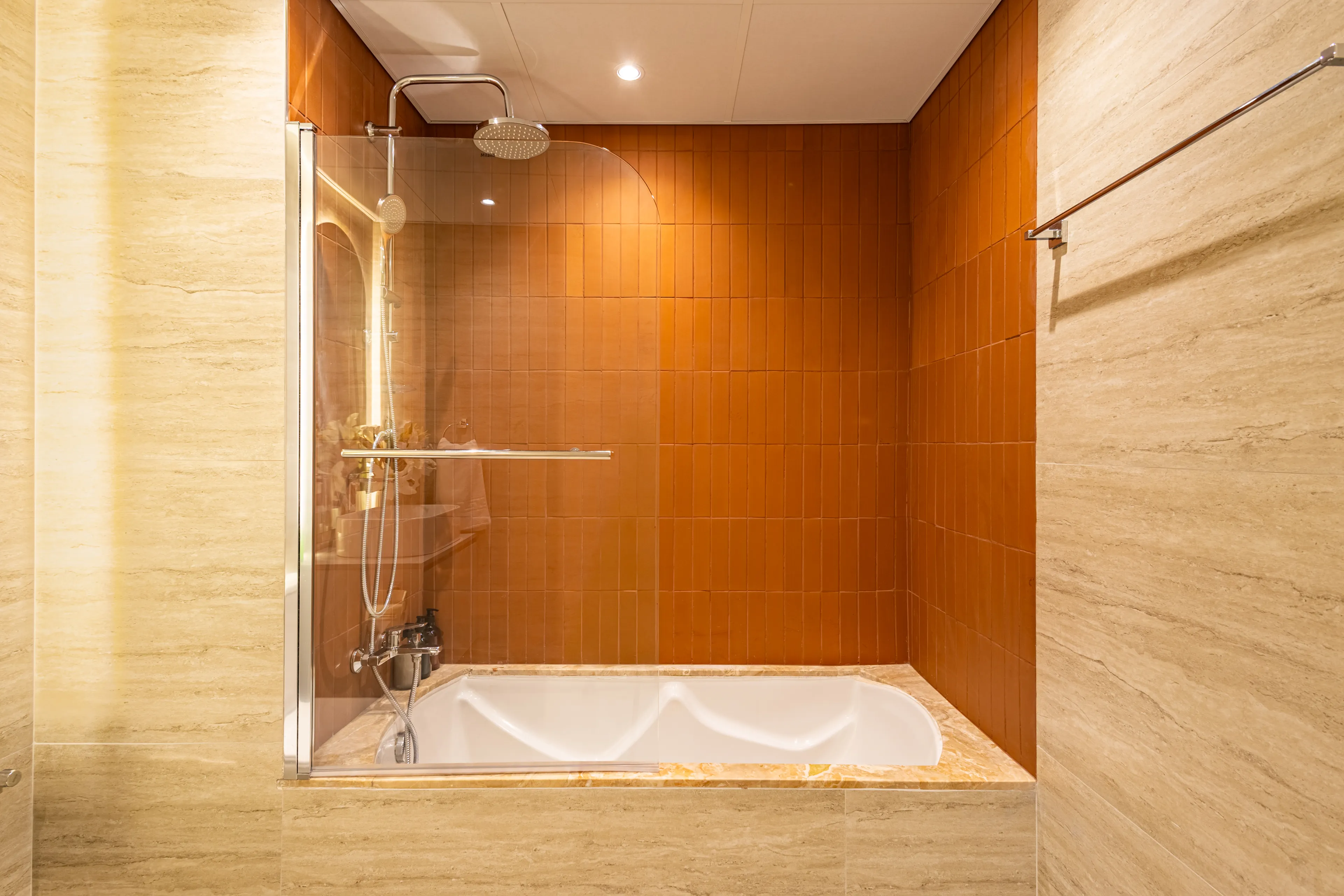 Horizontal bathroom's detail.