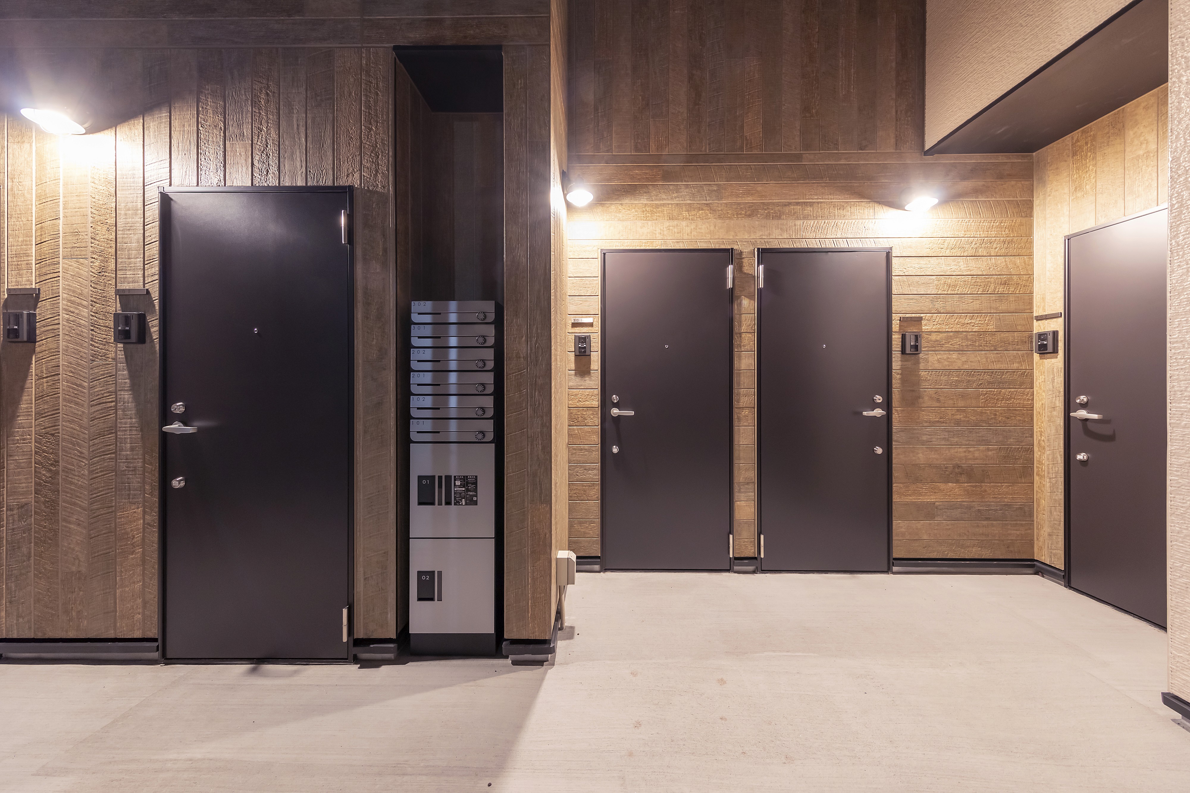 WoodCrest西六郷Residence_エントランス（夜）