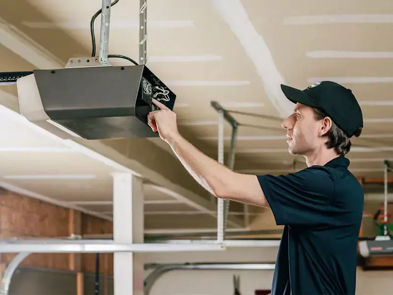 Garage Door Opener Types Buyer’s Guide: How to Choose the Right Opener for Your Project