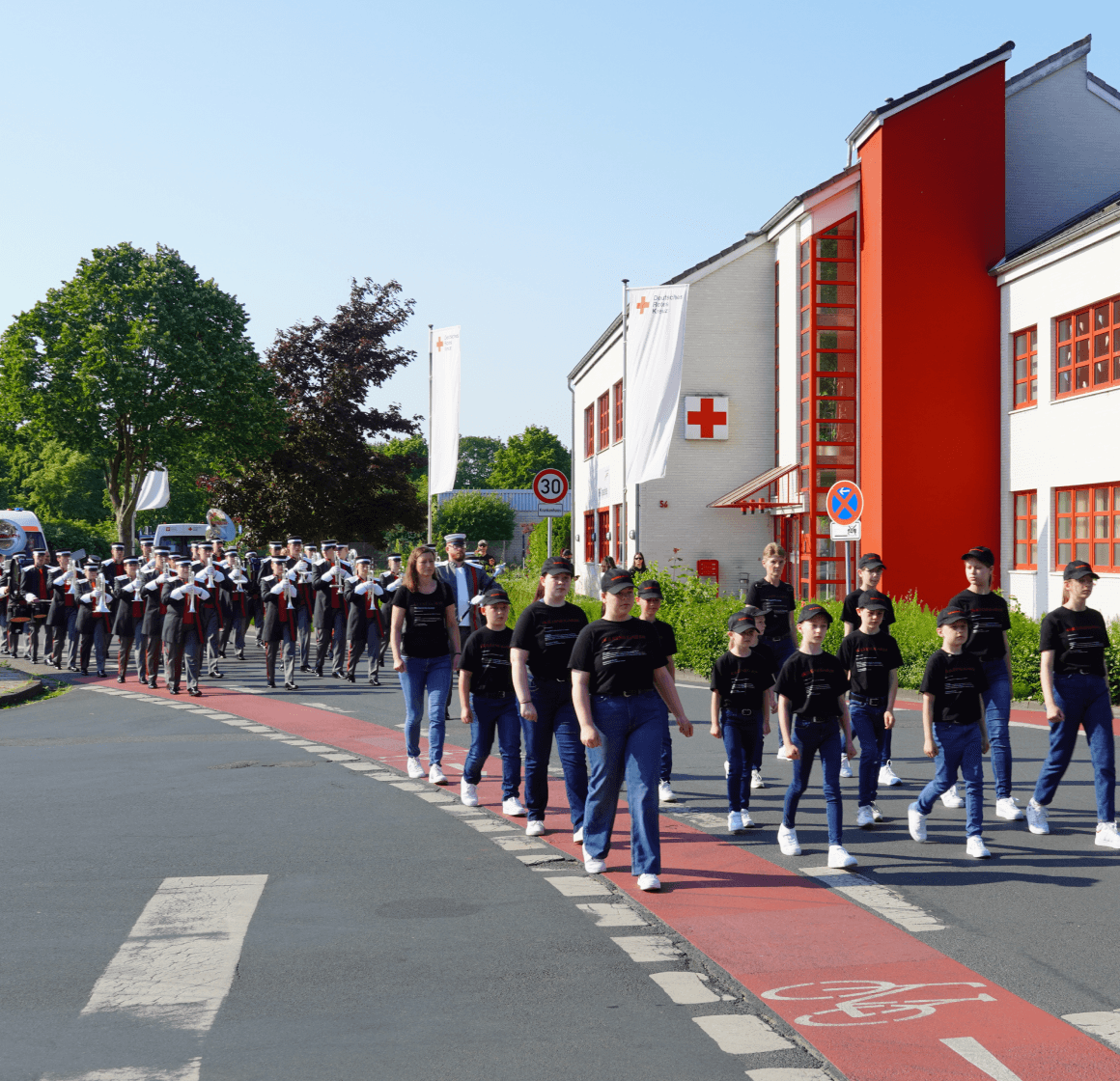 Die (K)Leinegarde marschiert vor der Leinegarde