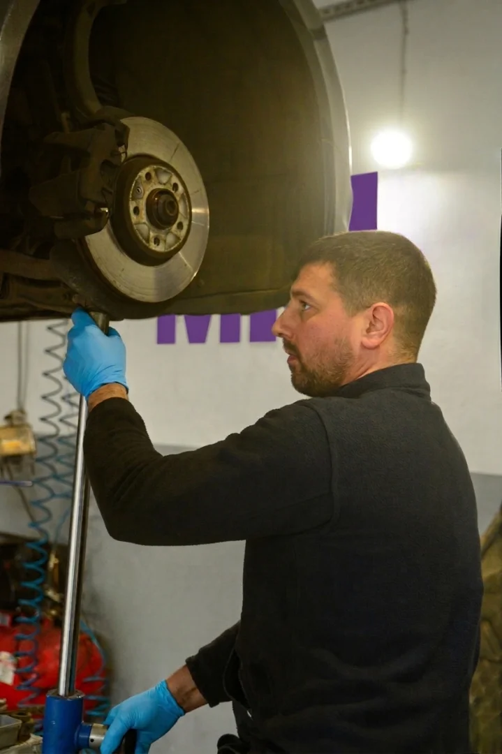 Miki Auto Serwis - Naprawa Zawieszenia | Diagnostyka Auta Poznań 