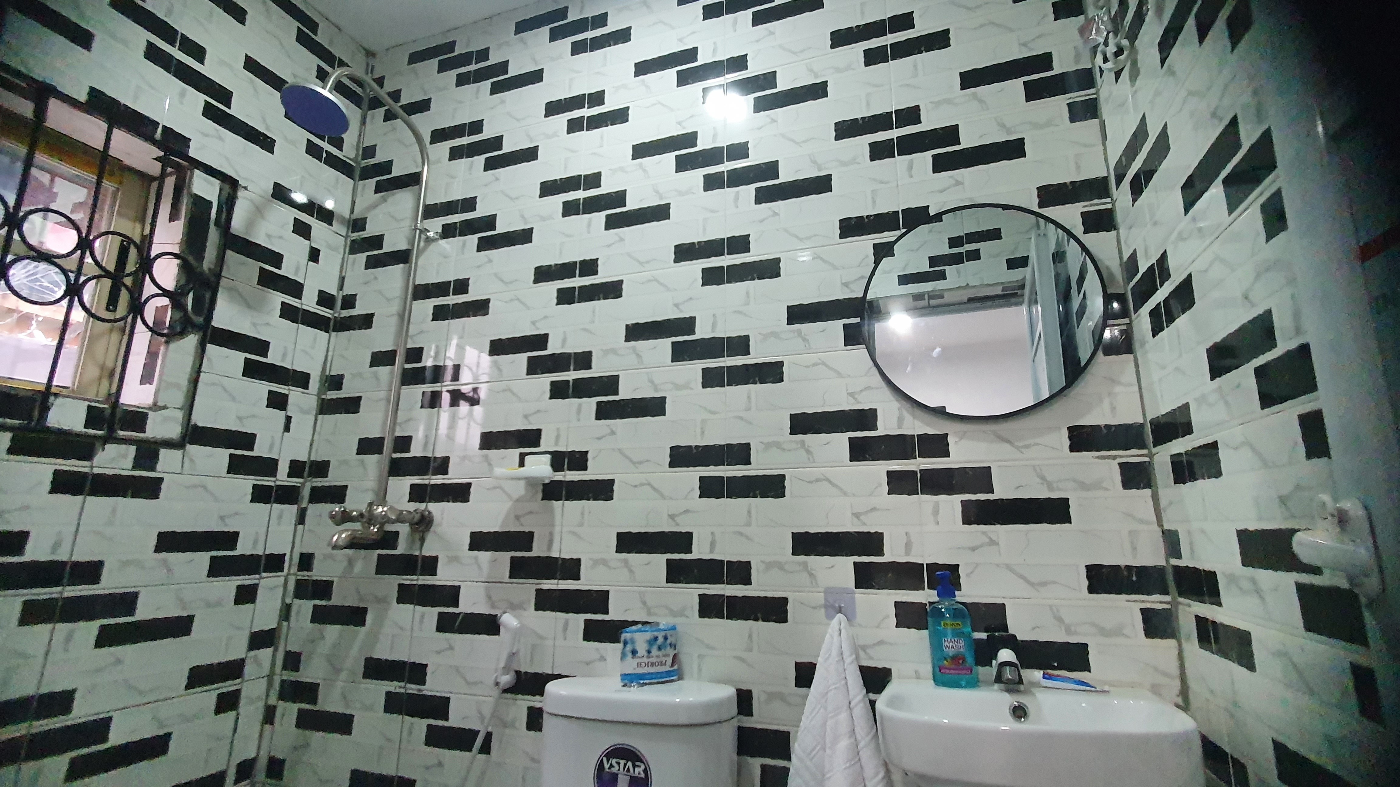 classic suite bathroom