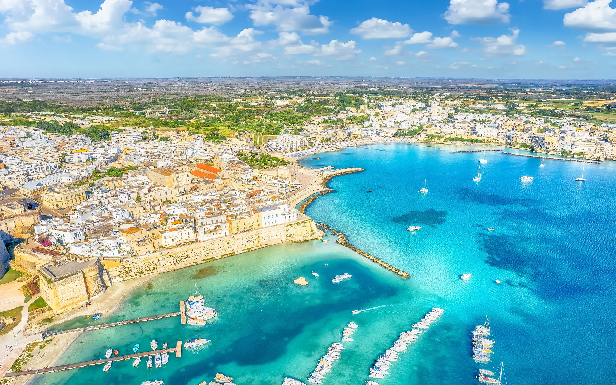 Otranto i Puglia, Italia – mål på sykkeltur med Expa Travel, kjent for bymur, fort og sjarmerende gamle bygater