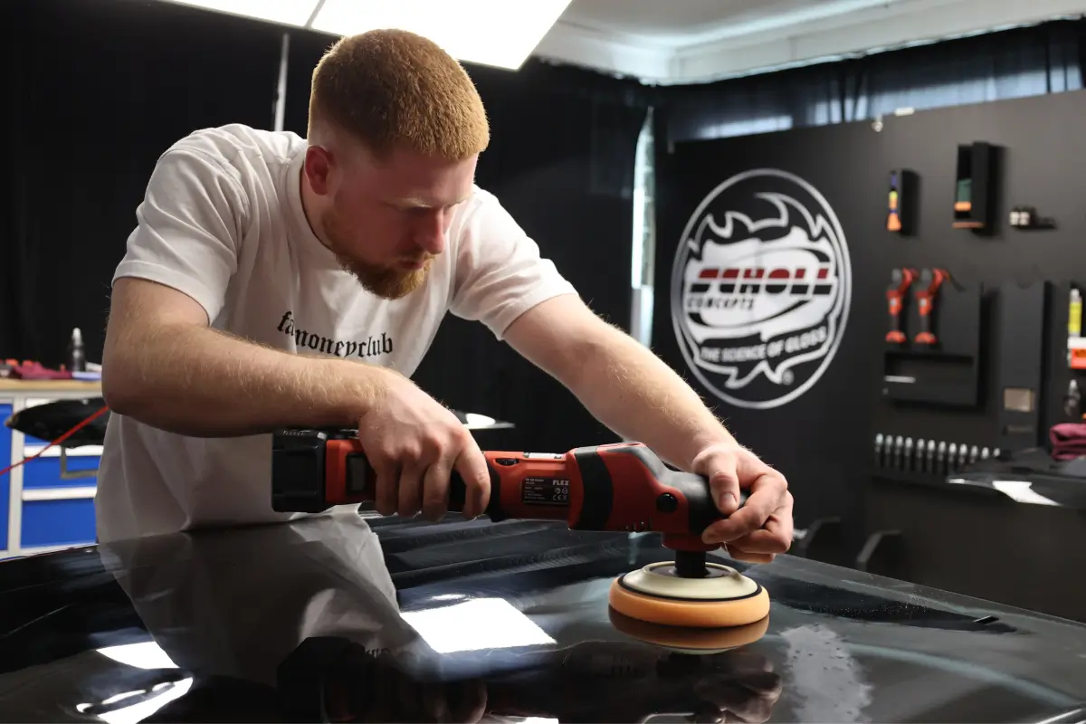 Dobler Fahrzeugveredelung bei der professionellen Autoaufbereitung in Schorndorf