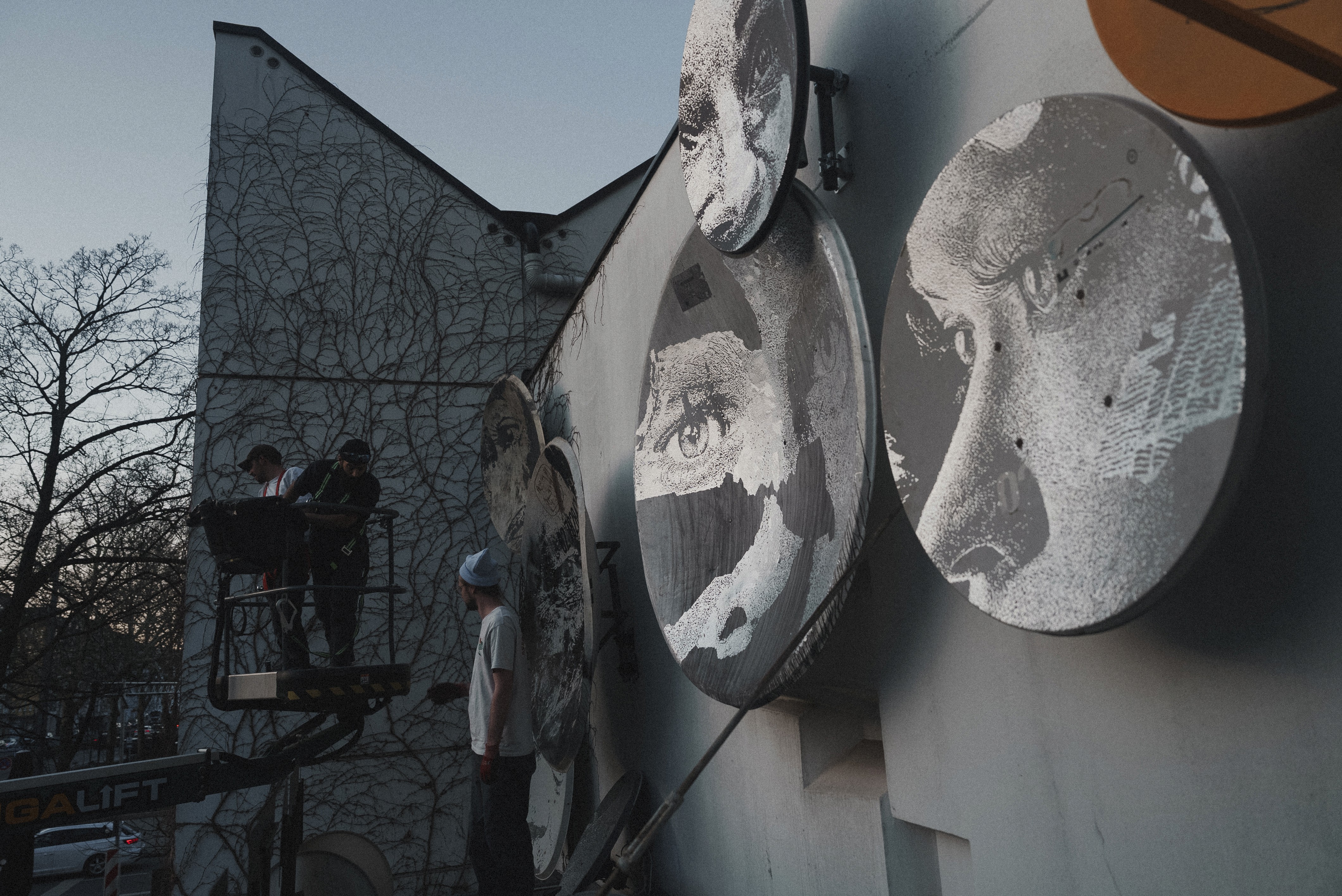 Antennas, Alexandre Farto aka Vhils, KUNSTLABOR 2, Munich, Germany, uncommissioned, 2025