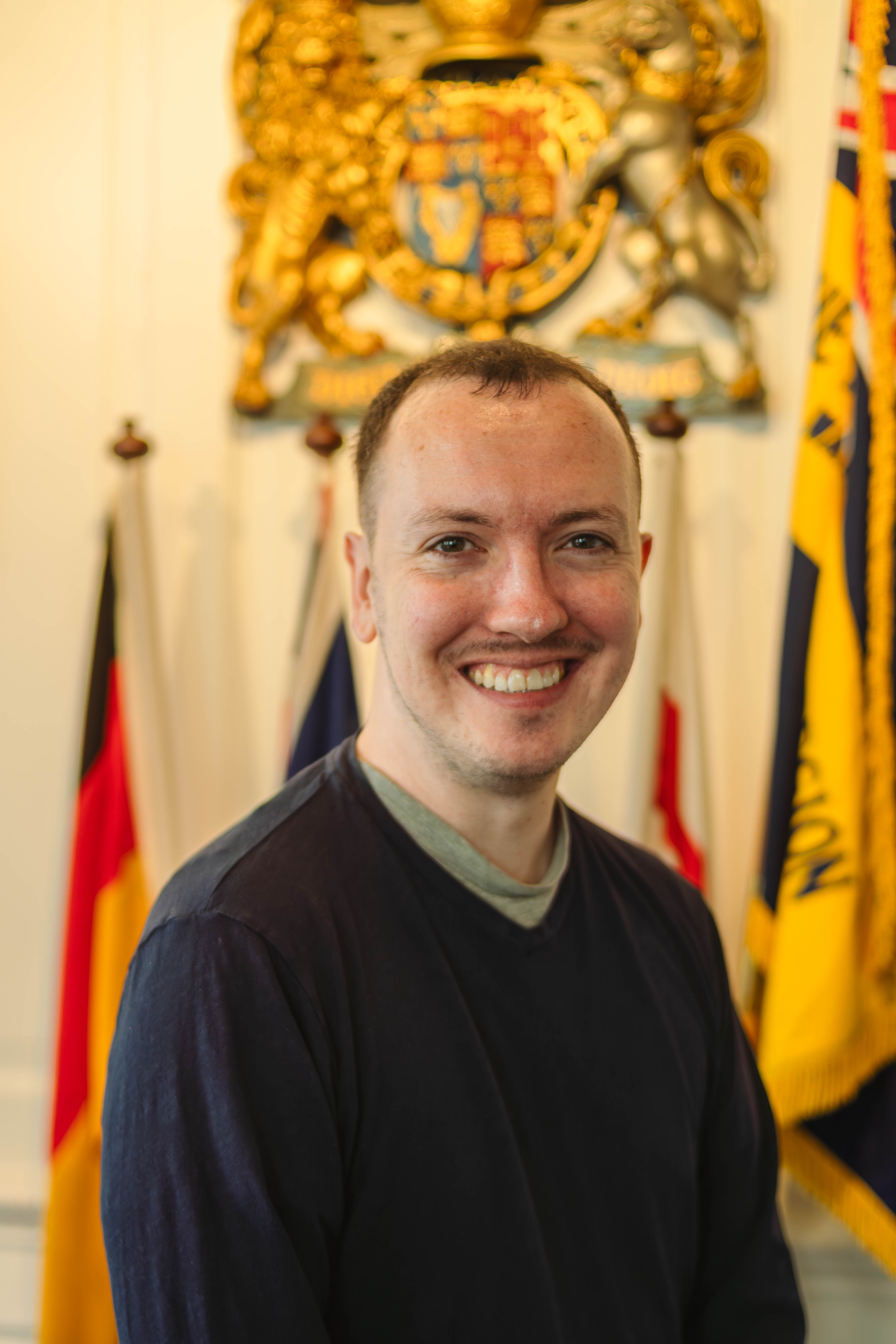 High-quality headshot with natural light by Studio 222