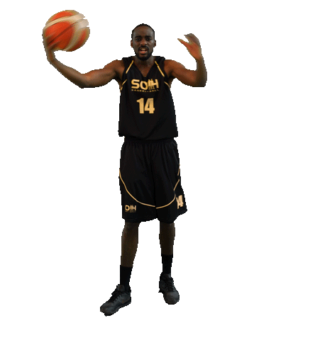 Joueur numéro 14 tenant un ballon de basketball, bras levés en mouvement.