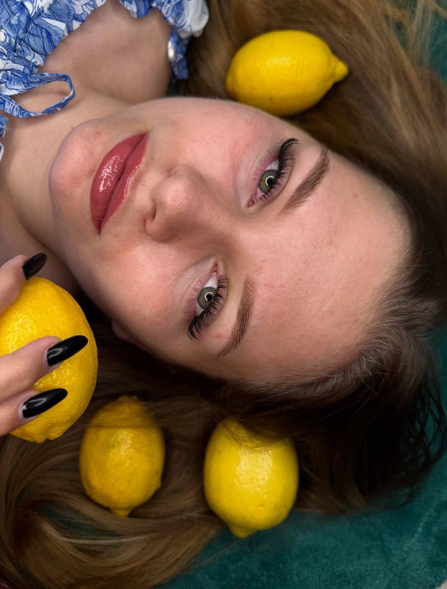 a woman wearing a hat